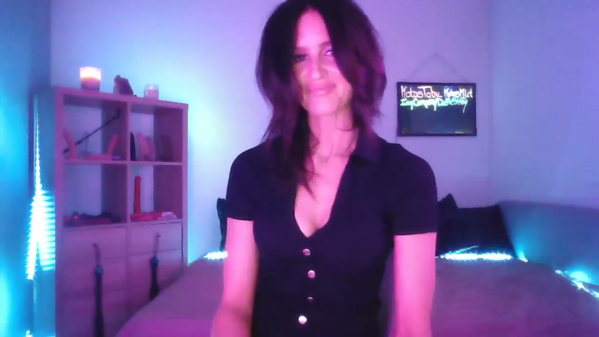 Gallery image thumbnail from DakotaCox's myfreecams stream on, 04/20/2025, 03:51 image 5 of 20