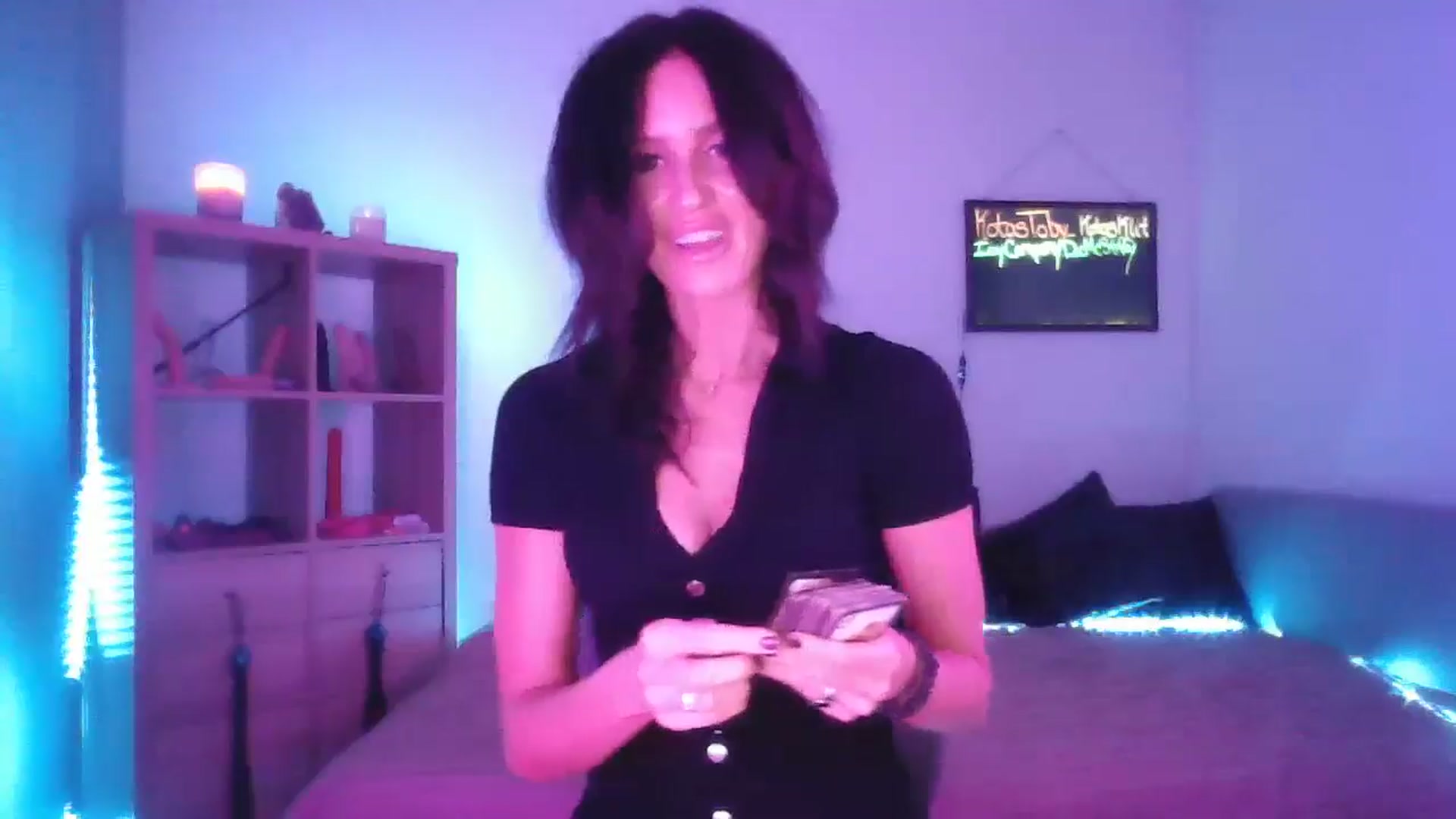 Gallery image thumbnail from DakotaCox's myfreecams stream on, 04/20/2025, 03:51 image 9 of 20