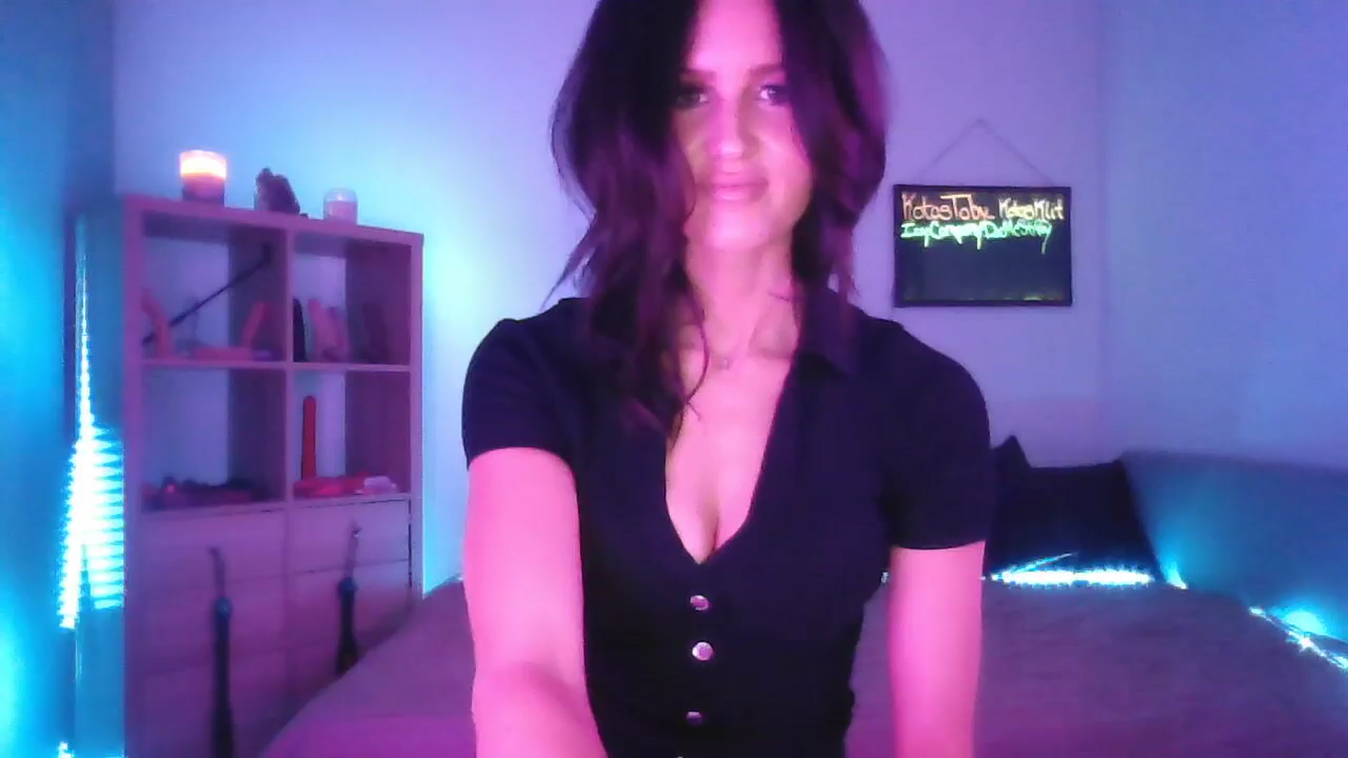 Gallery image thumbnail from DakotaCox's myfreecams stream on, 04/20/2025, 03:51 image 1 of 20