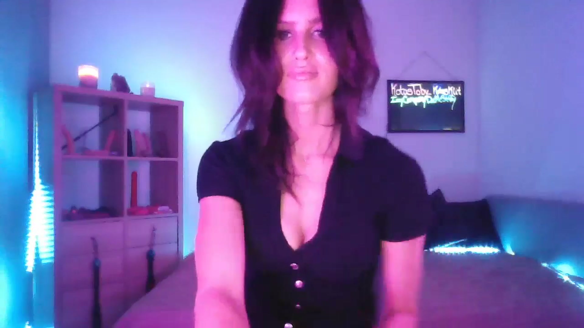 Gallery image thumbnail from DakotaCox's myfreecams stream on, 04/20/2025, 03:51 image 7 of 20