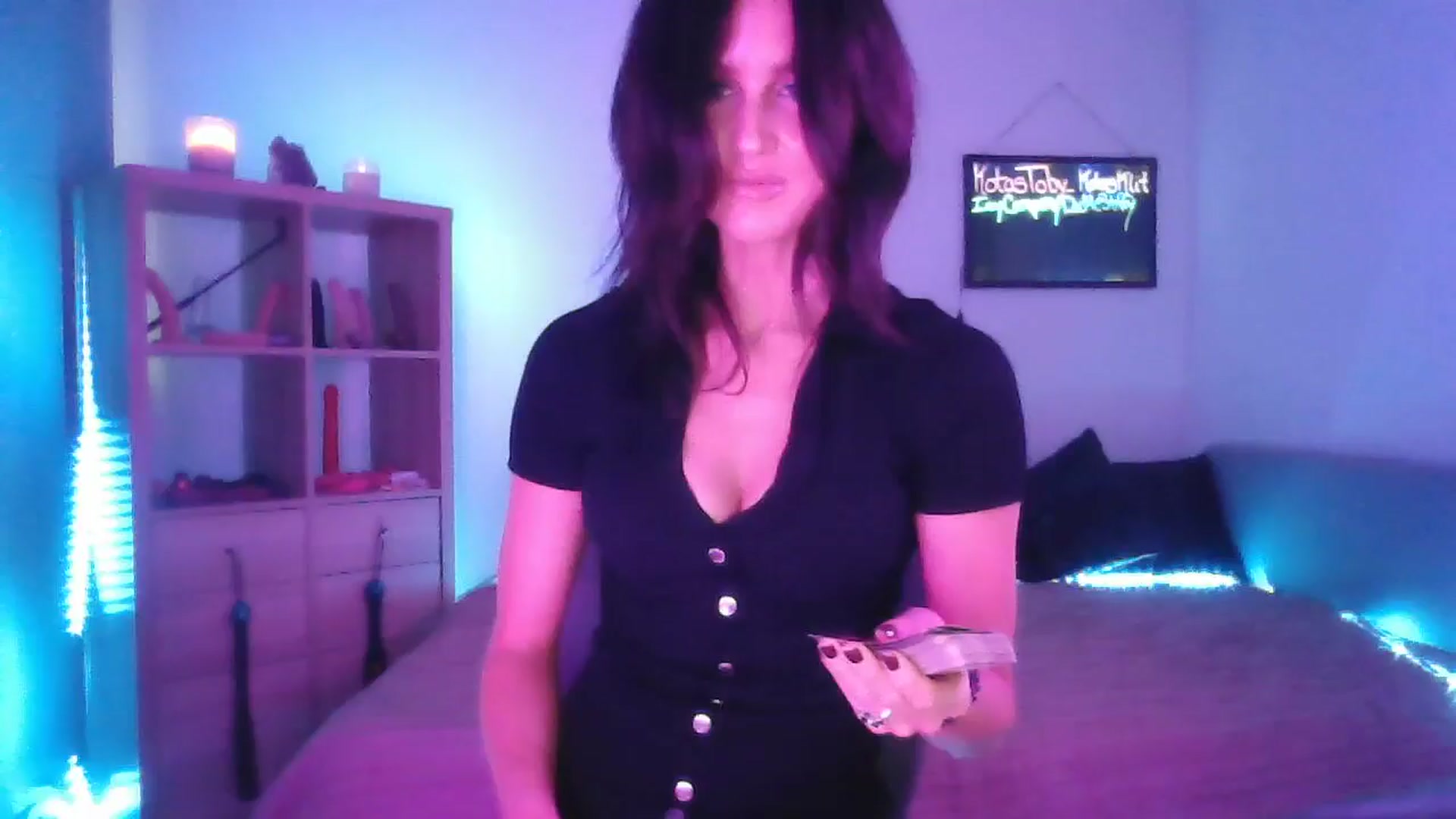 Gallery image thumbnail from DakotaCox's myfreecams stream on, 04/20/2025, 04:55 image 14 of 20