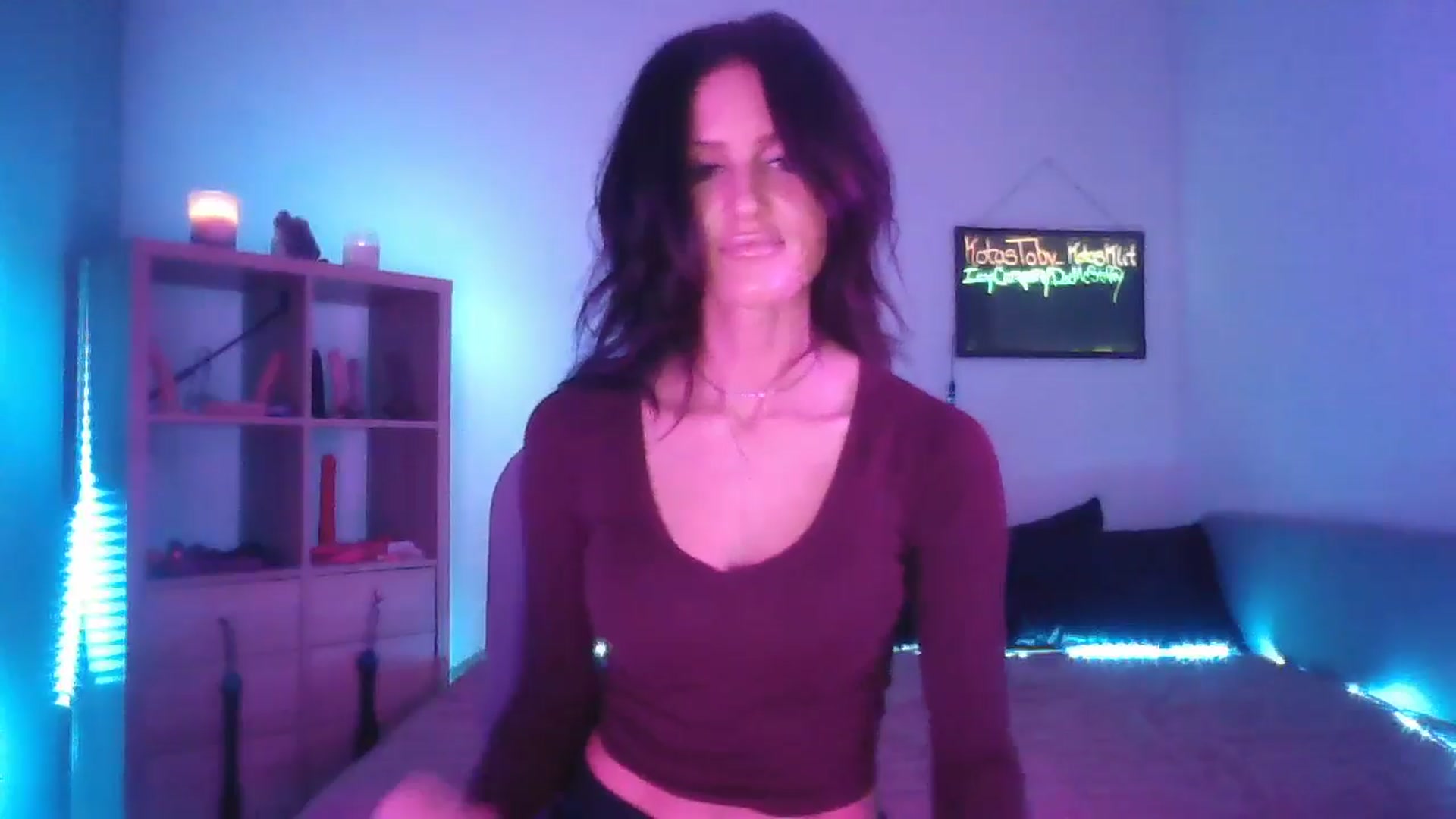 Gallery image thumbnail from DakotaCox's myfreecams stream on, 04/22/2025, 01:55 image 2 of 20