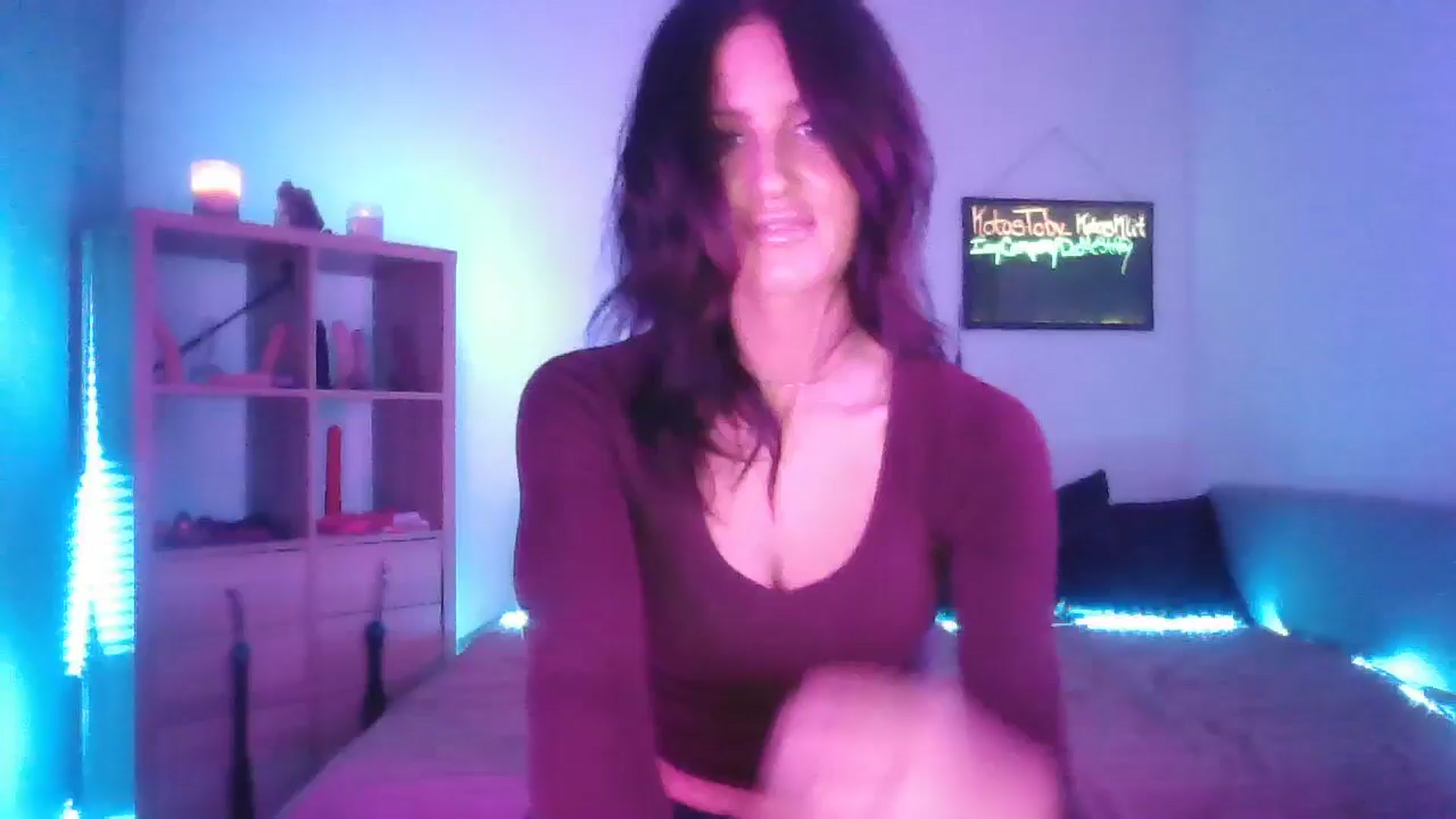 Gallery image thumbnail from DakotaCox's myfreecams stream on, 04/22/2025, 01:55 image 19 of 20