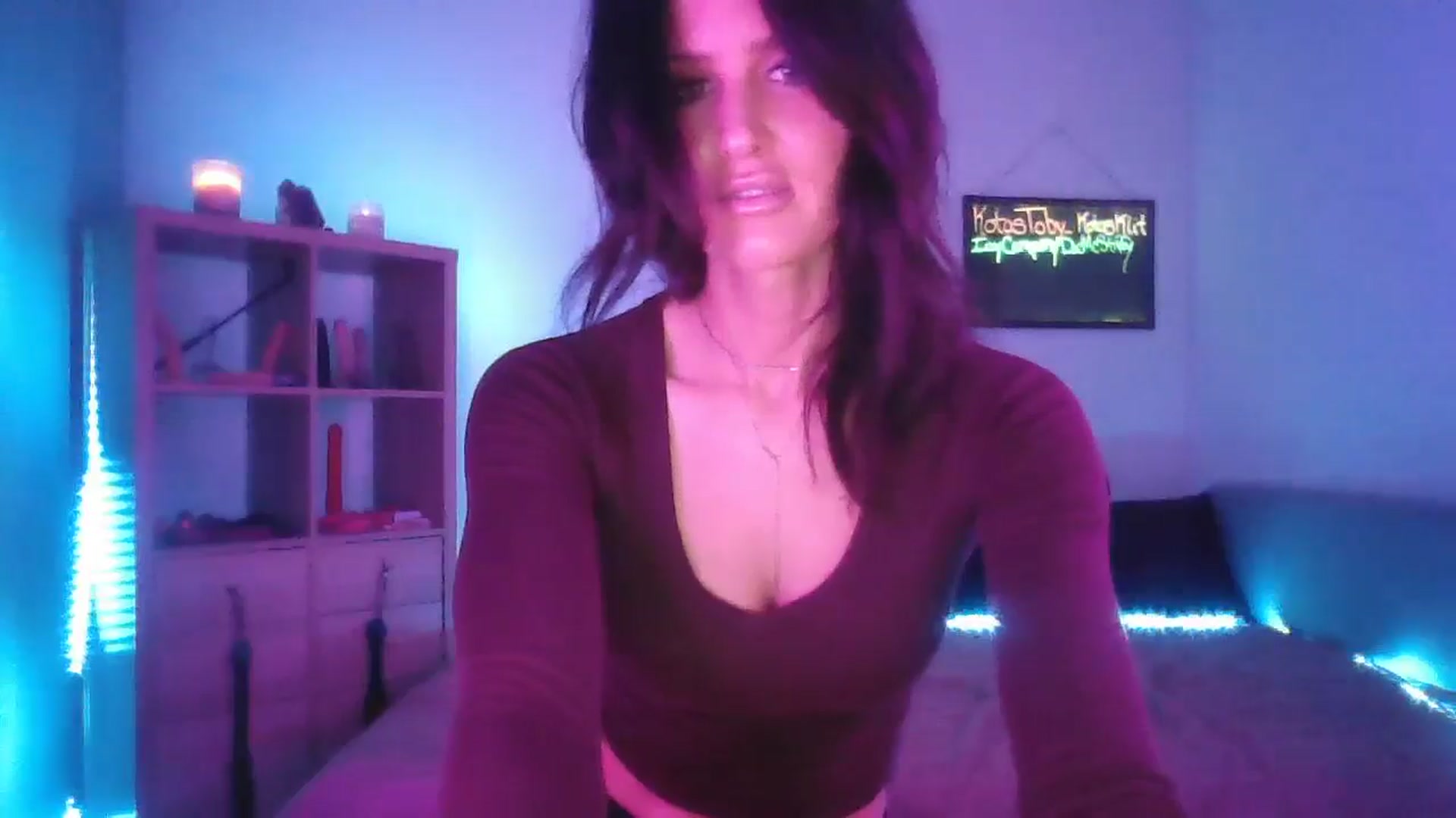 Gallery image thumbnail from DakotaCox's myfreecams stream on, 04/22/2025, 01:55 image 8 of 20