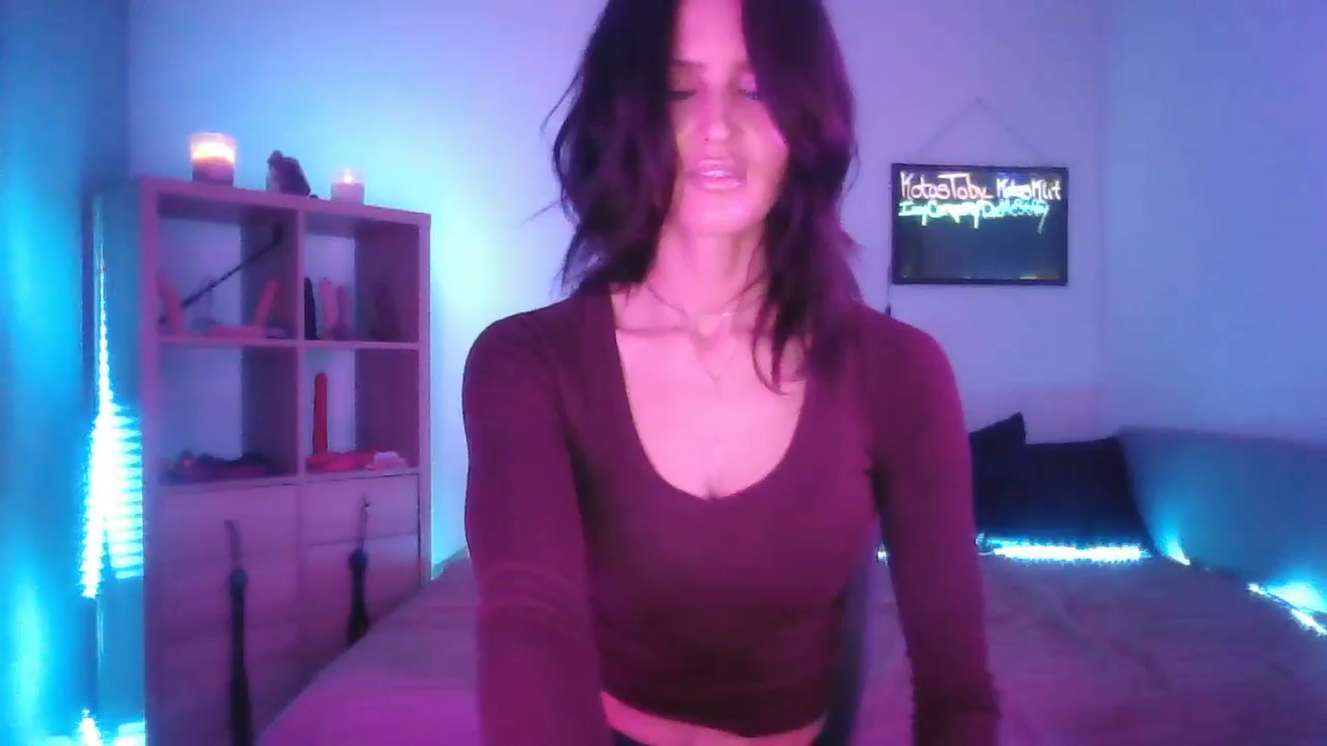Gallery image thumbnail from DakotaCox's myfreecams stream on, 04/22/2025, 02:10 image 18 of 20
