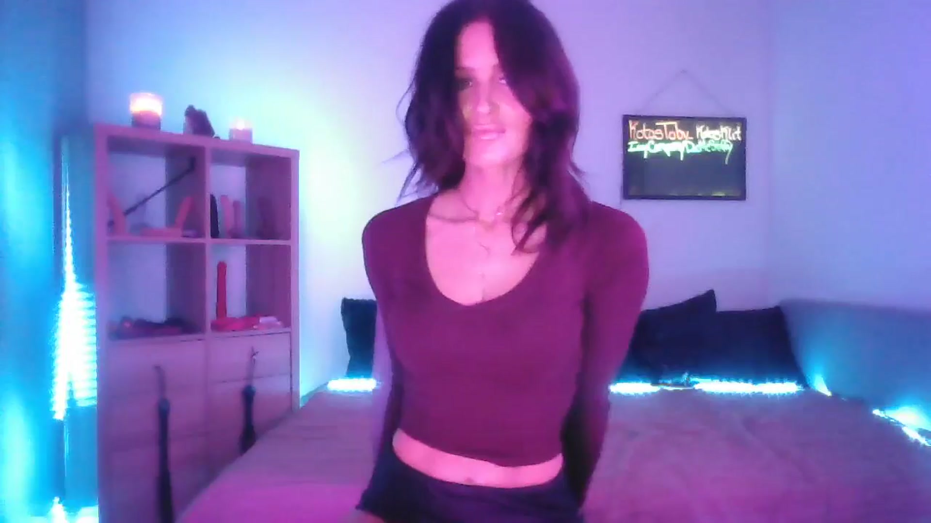 Gallery image thumbnail from DakotaCox's myfreecams stream on, 04/22/2025, 02:10 image 16 of 20