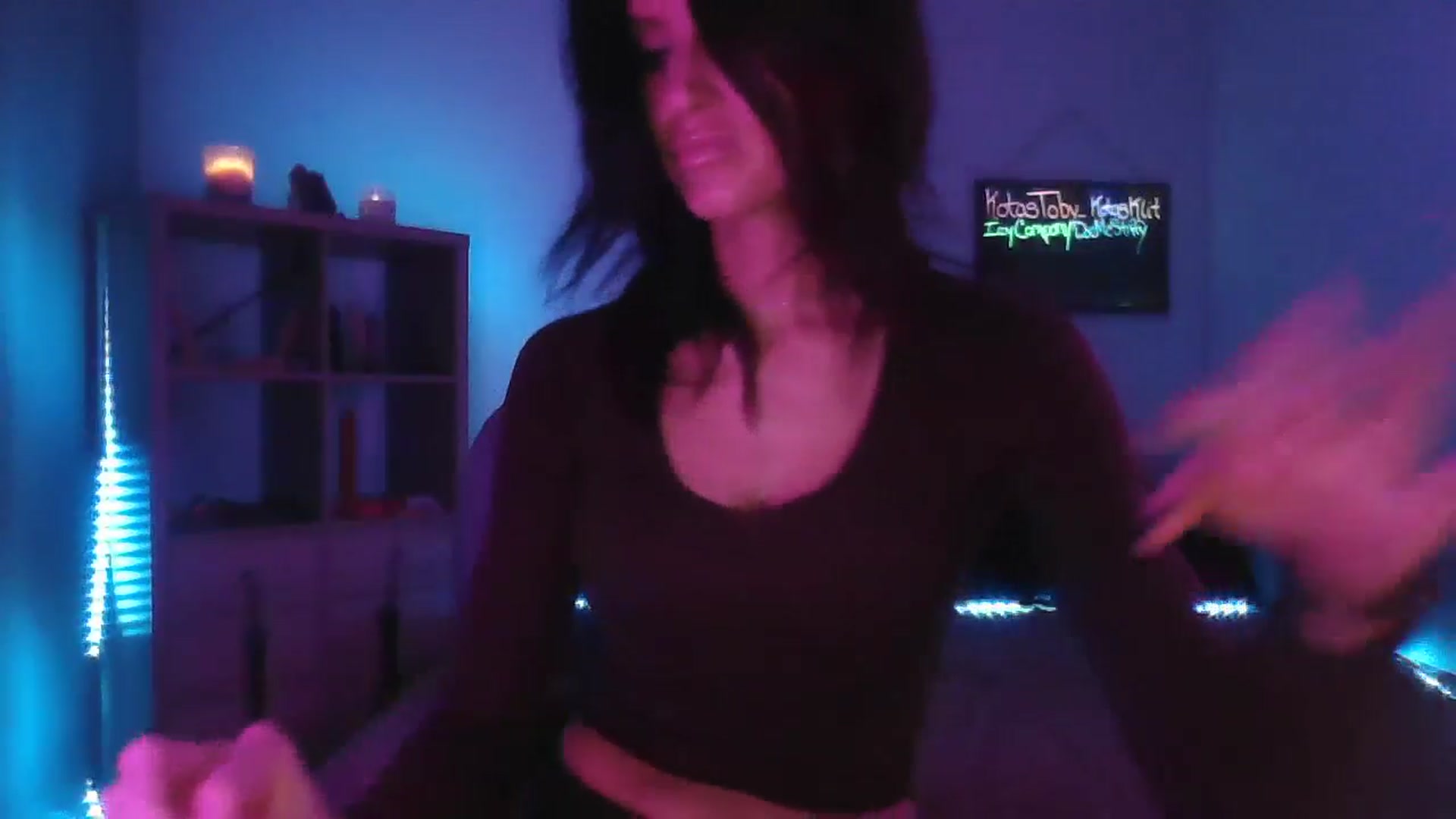 Gallery image thumbnail from DakotaCox's myfreecams stream on, 04/22/2025, 02:10 image 2 of 20