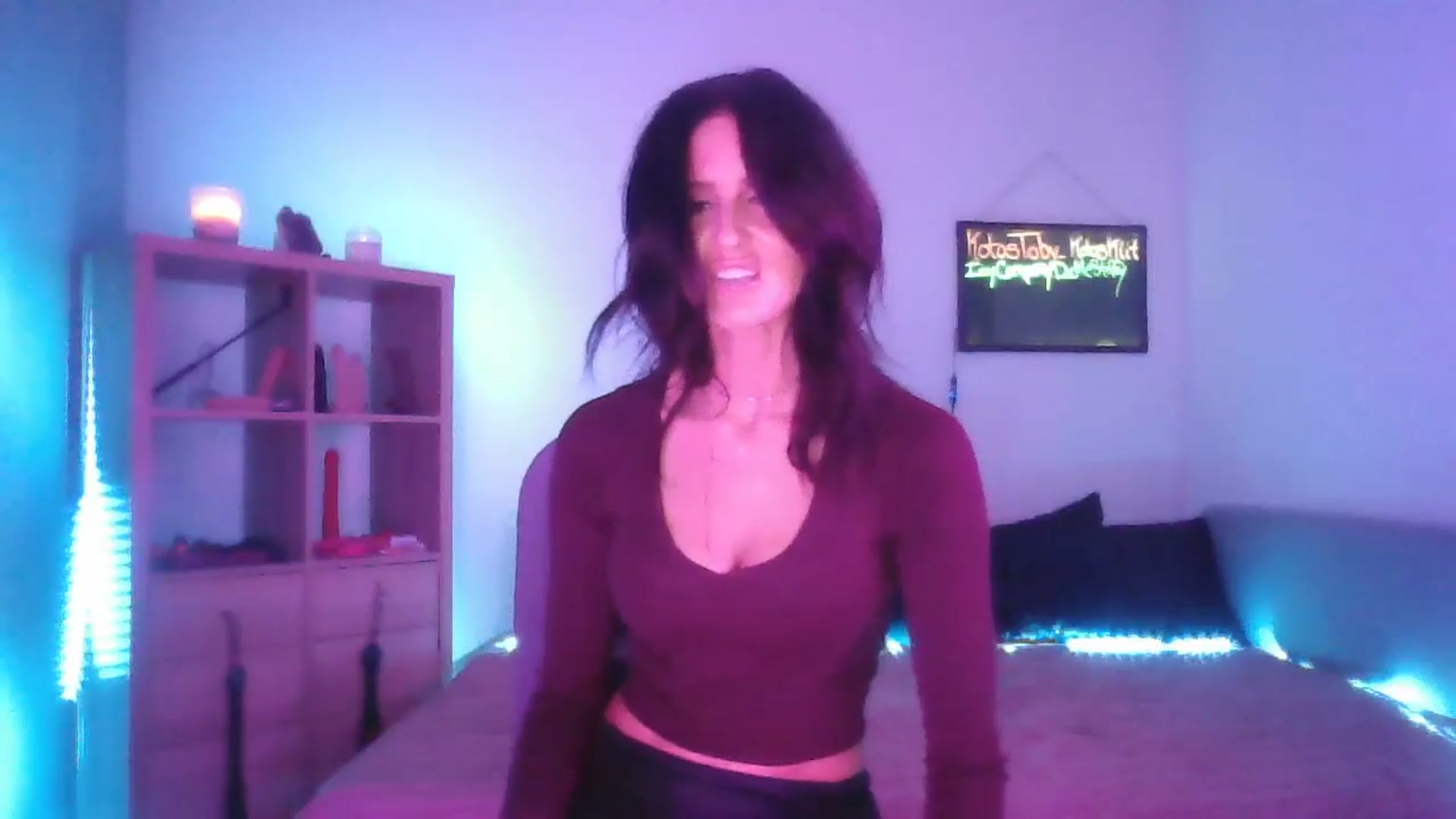 Gallery image thumbnail from DakotaCox's myfreecams stream on, 04/22/2025, 03:10 image 5 of 20