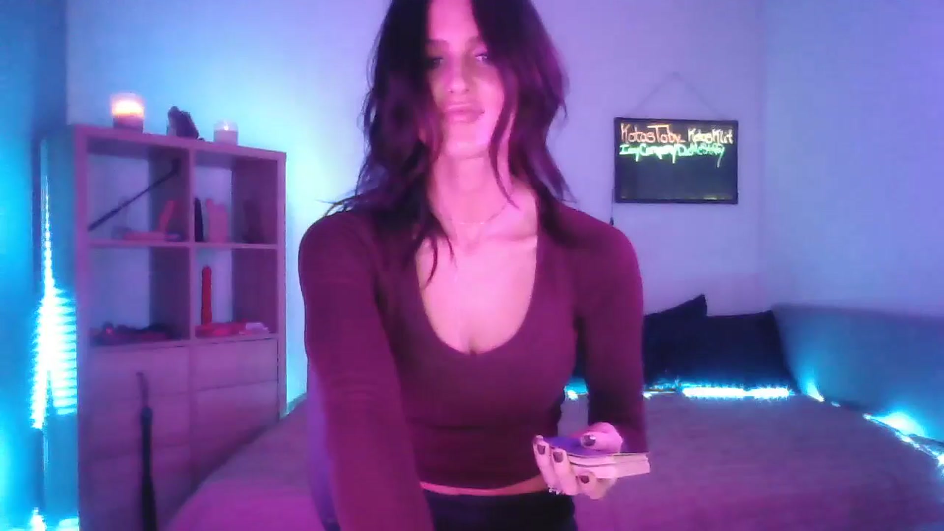 Gallery image thumbnail from DakotaCox's myfreecams stream on, 04/22/2025, 03:52 image 4 of 20