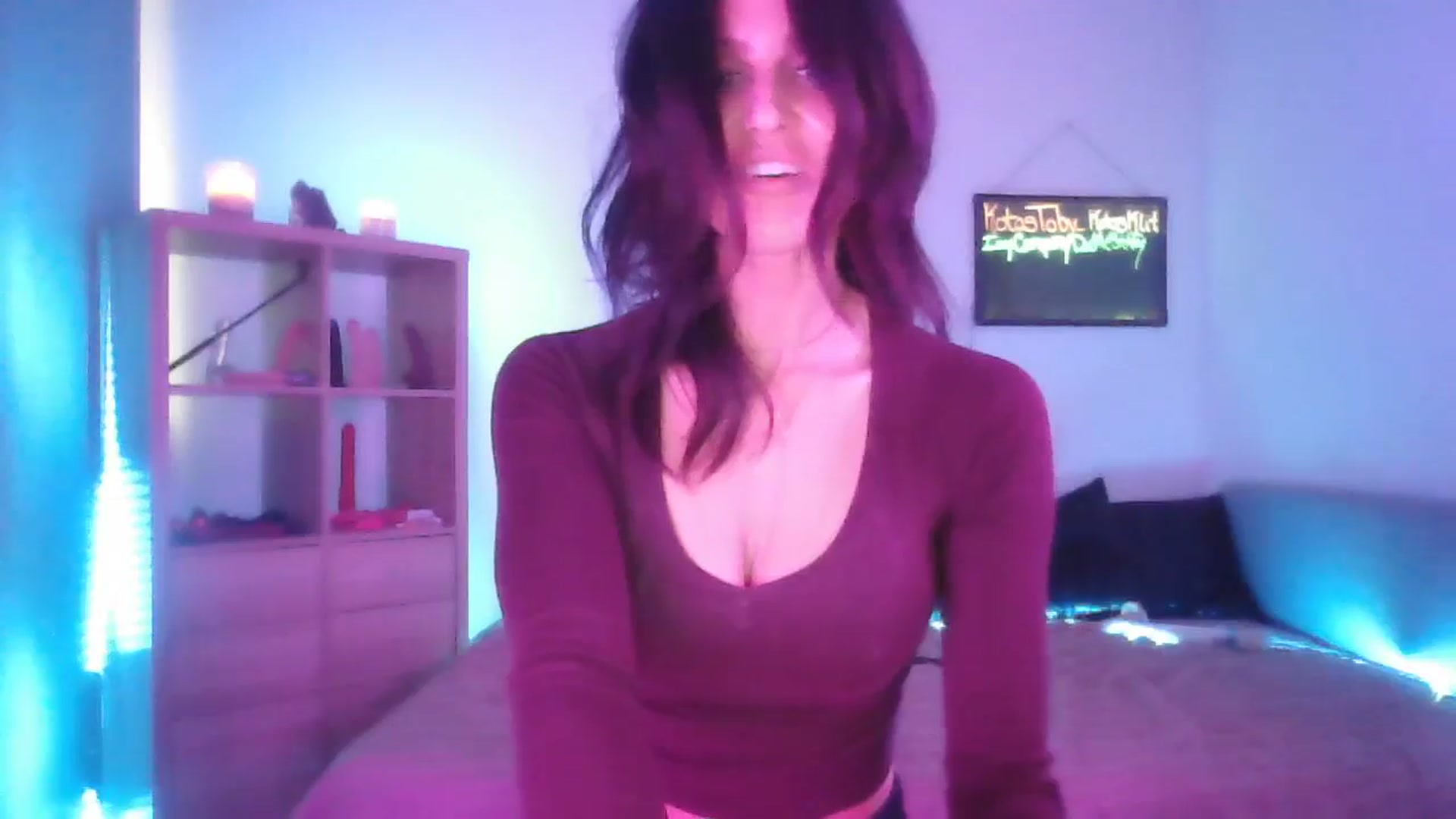 Gallery image thumbnail from DakotaCox's myfreecams stream on, 04/22/2025, 07:14 image 17 of 20