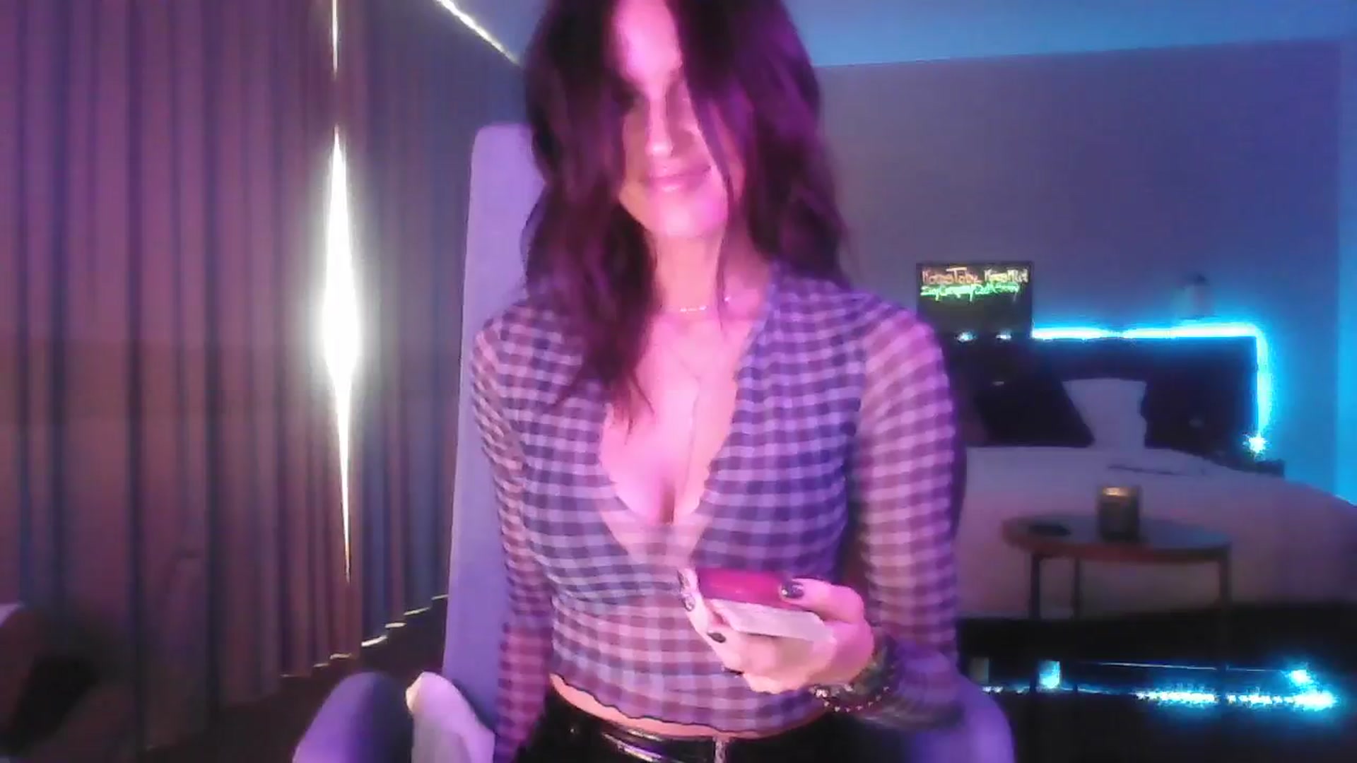 Gallery image thumbnail from DakotaCox's myfreecams stream on, 04/26/2025, 06:20 image 10 of 20