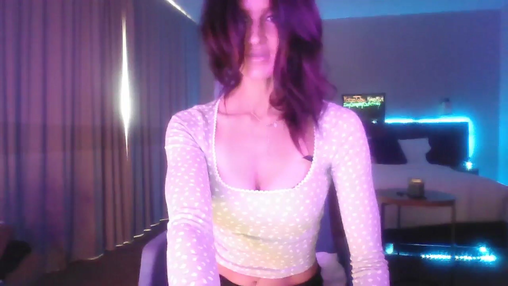 Gallery image thumbnail from DakotaCox's myfreecams stream on, 04/27/2025, 05:40 image 20 of 20