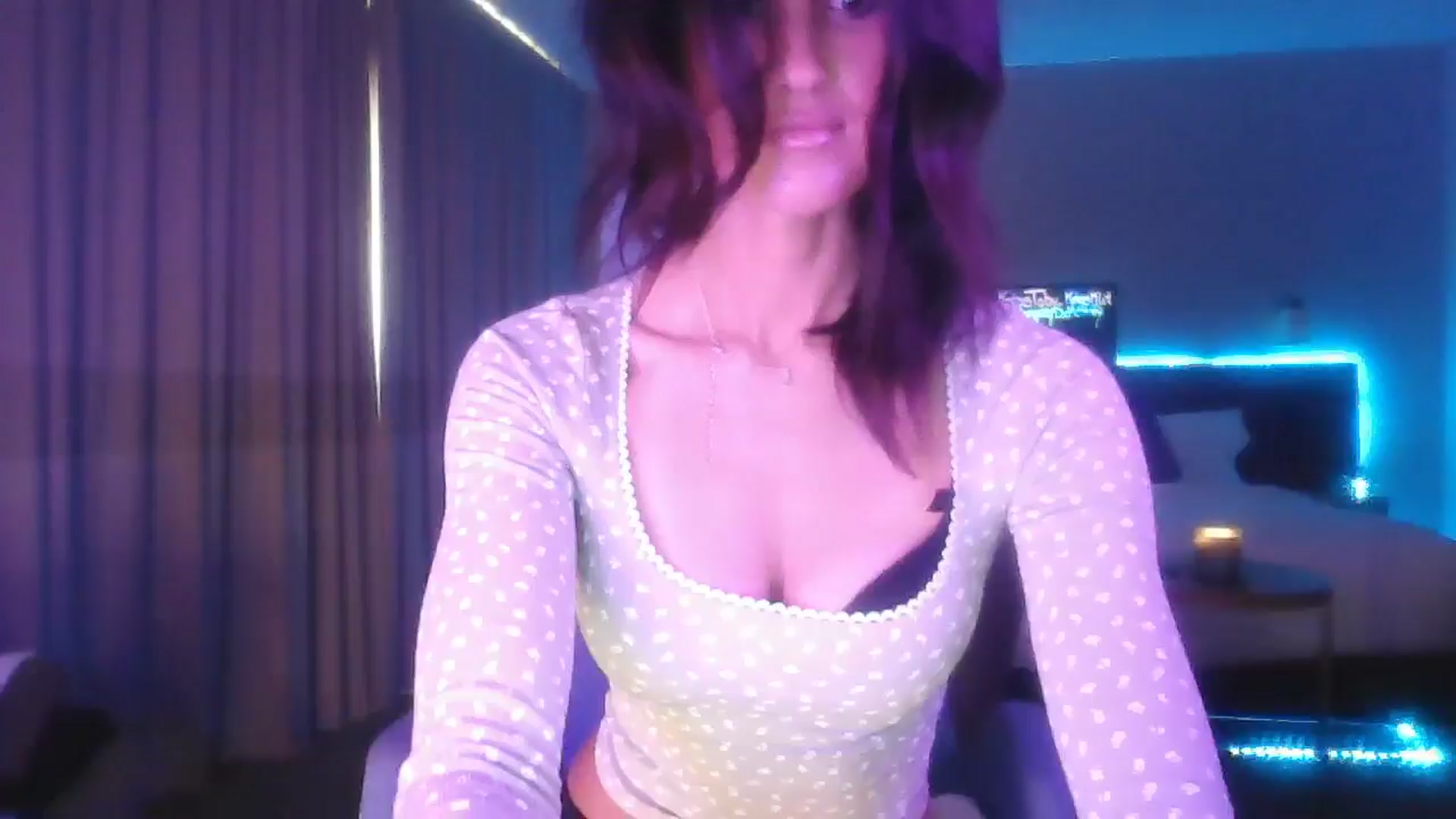 Gallery image thumbnail from DakotaCox's myfreecams stream on, 04/27/2025, 05:40 image 3 of 20