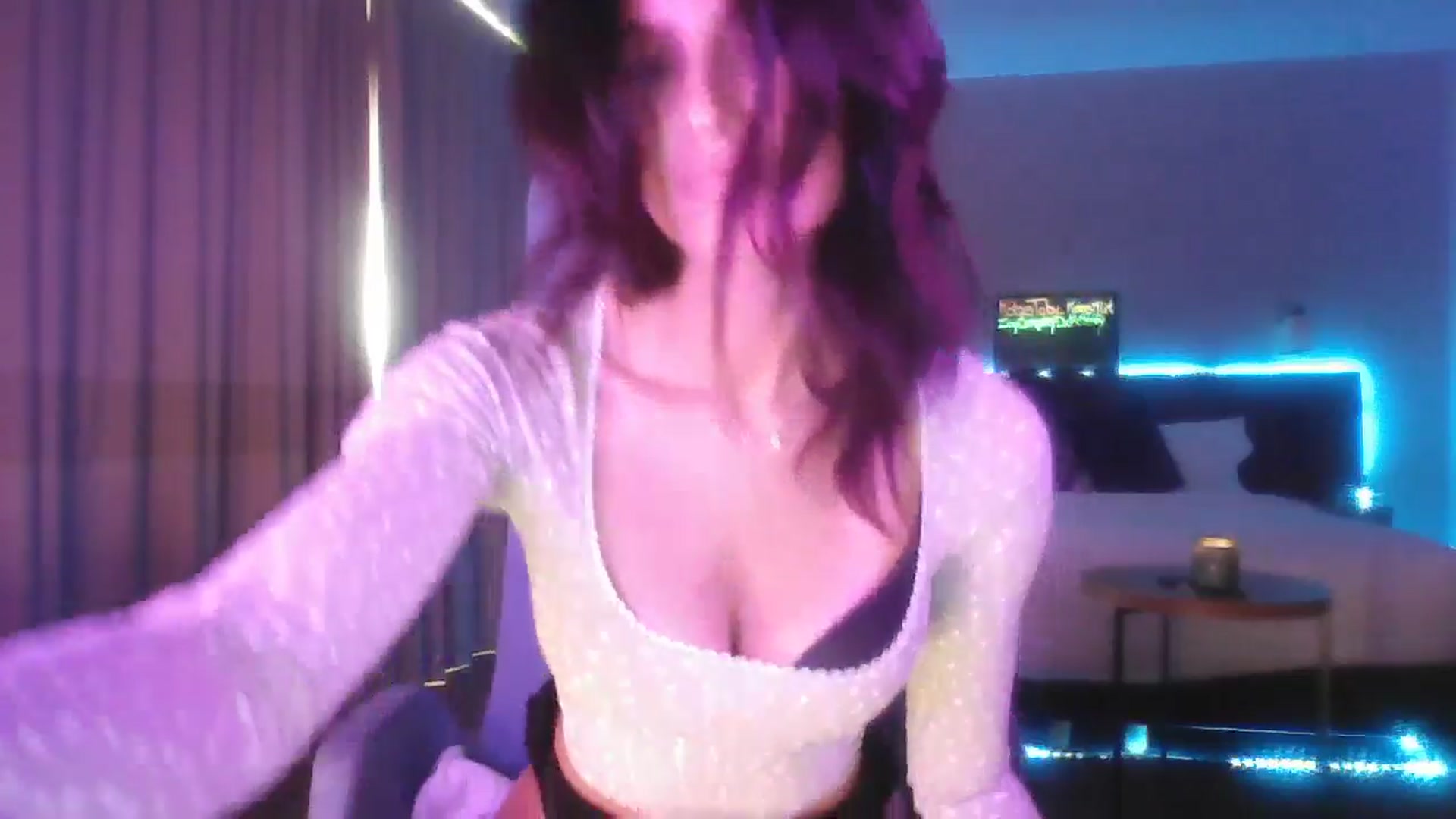 Gallery image thumbnail from DakotaCox's myfreecams stream on, 04/27/2025, 05:40 image 14 of 20