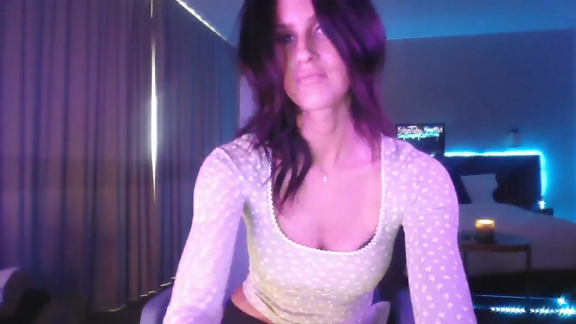 Gallery image thumbnail from DakotaCox's myfreecams stream on, 04/27/2025, 06:53 image 18 of 20
