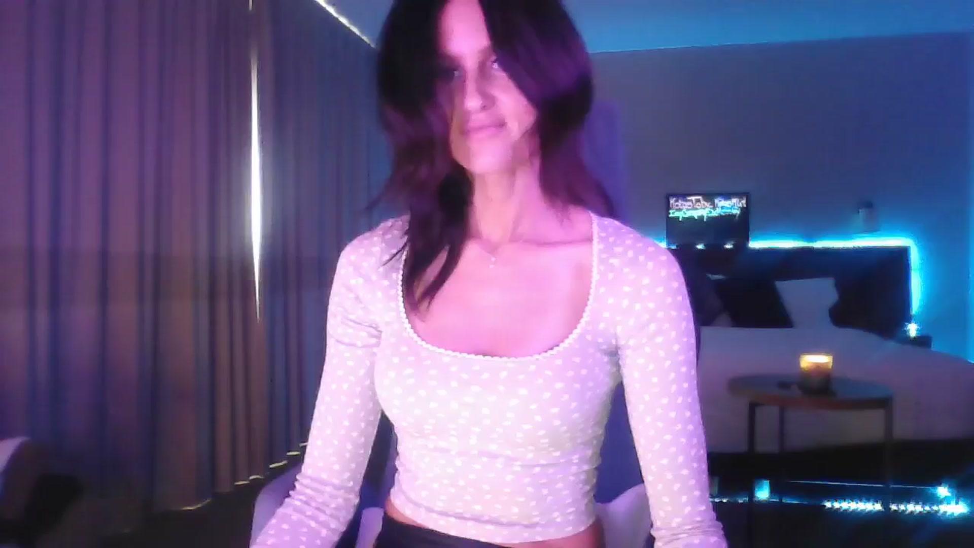 Gallery image thumbnail from DakotaCox's myfreecams stream on, 04/27/2025, 07:06 image 1 of 20