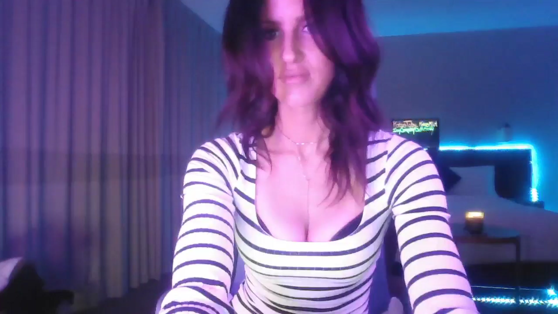Gallery image thumbnail from DakotaCox's myfreecams stream on, 04/28/2025, 02:32 image 3 of 20