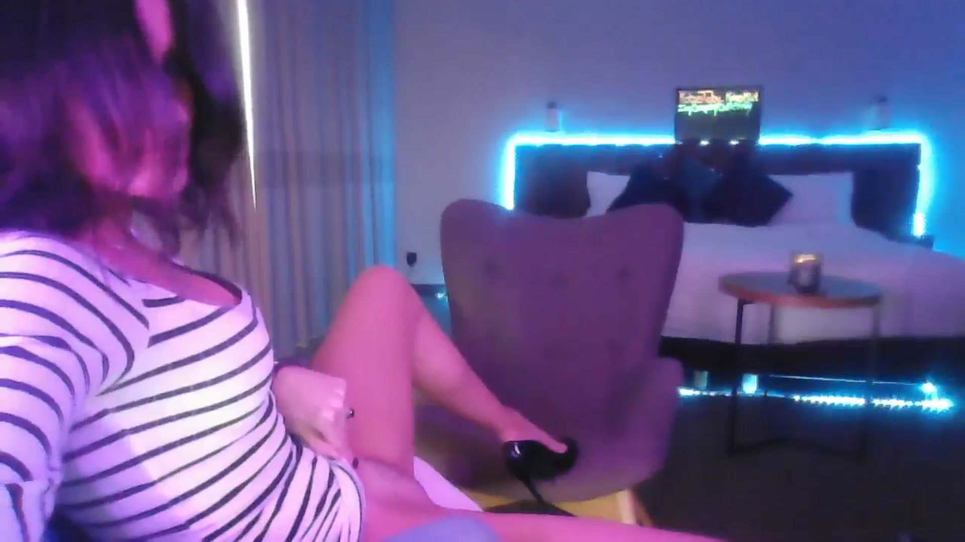 Gallery image thumbnail from DakotaCox's myfreecams stream on, 04/28/2025, 04:20 image 18 of 20