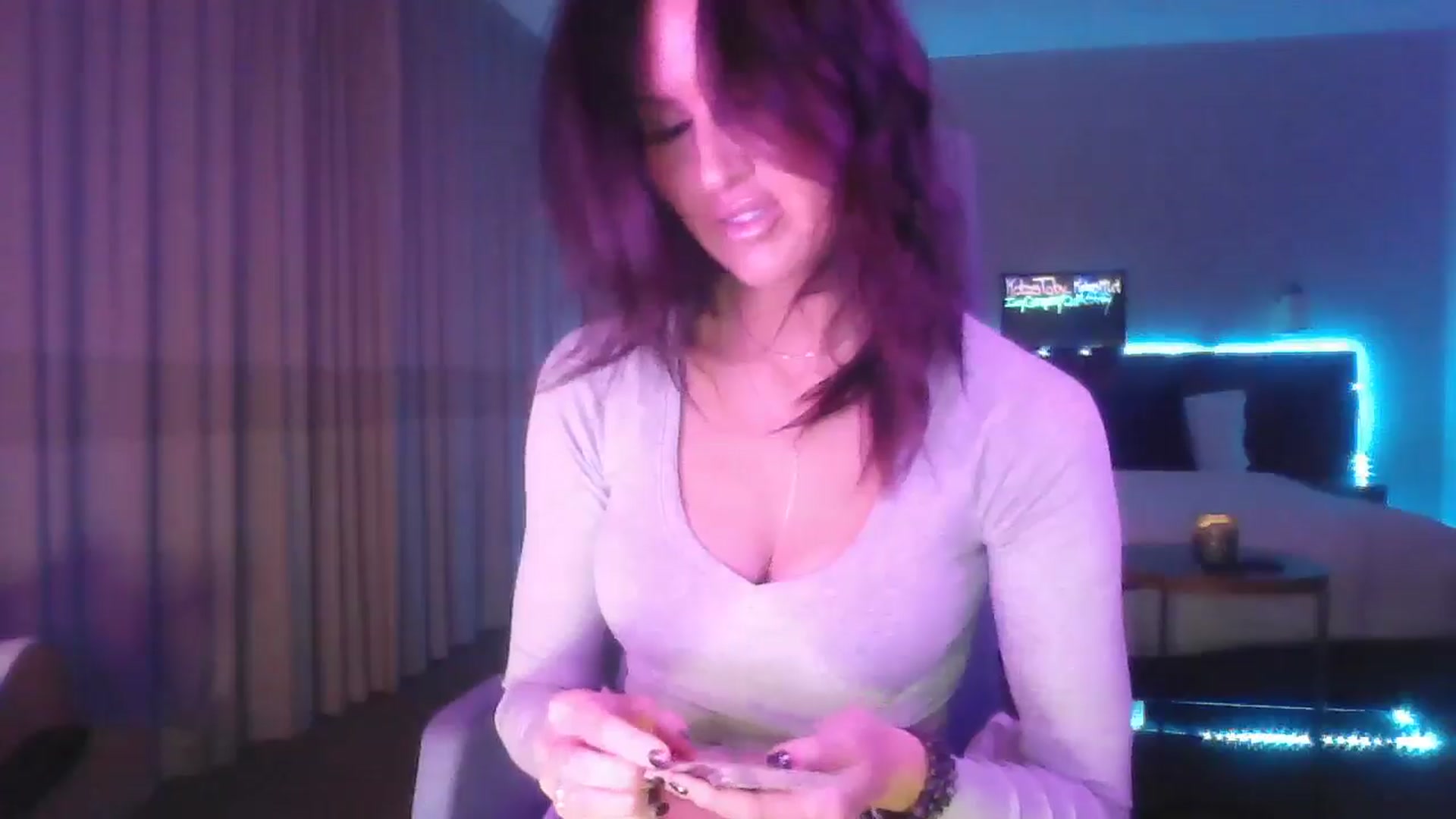 Gallery image thumbnail from DakotaCox's myfreecams stream on, 04/29/2025, 03:36 image 9 of 20
