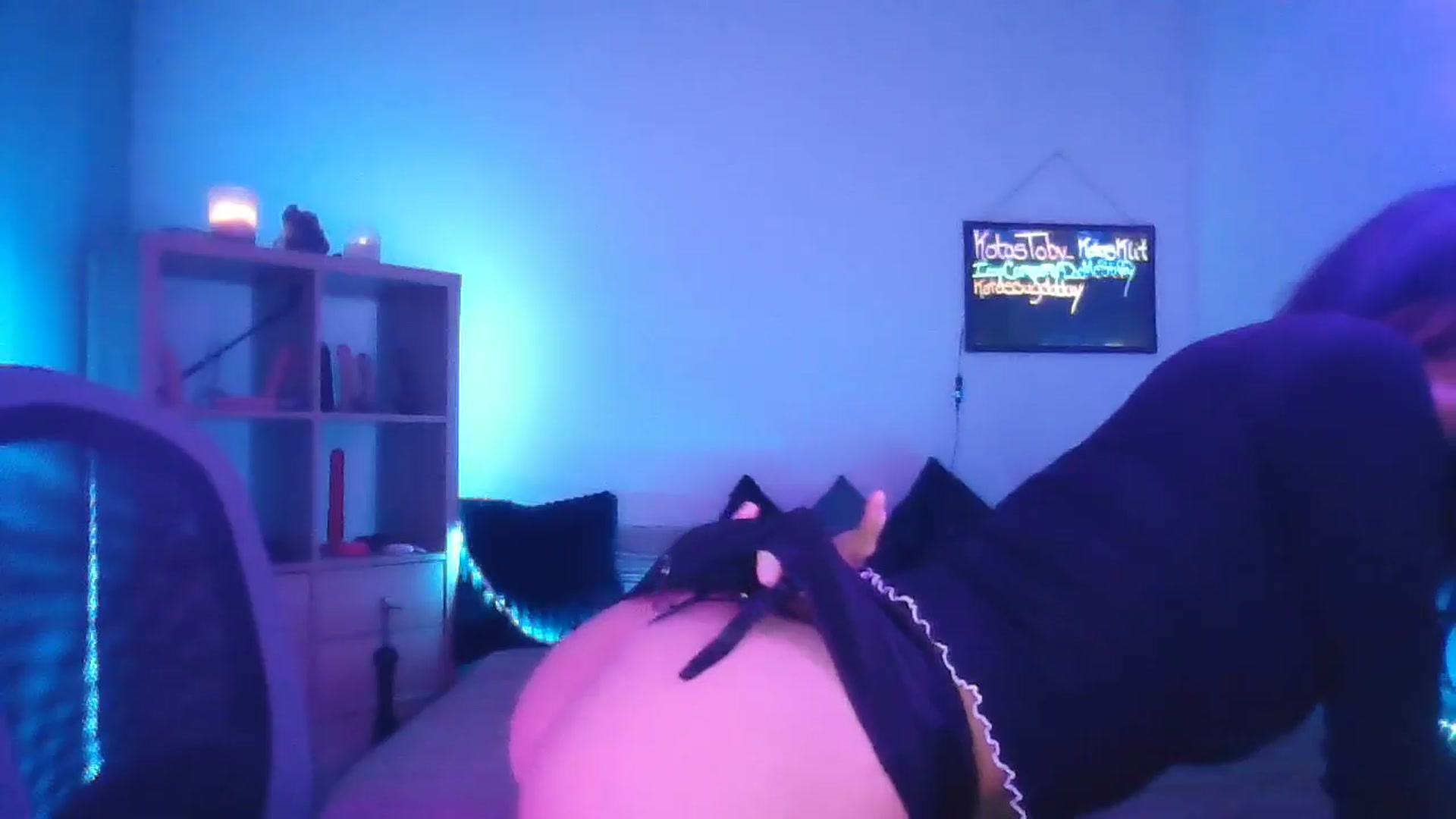 Gallery image thumbnail from DakotaCox's myfreecams stream on, 05/02/2025, 02:55 image 20 of 20