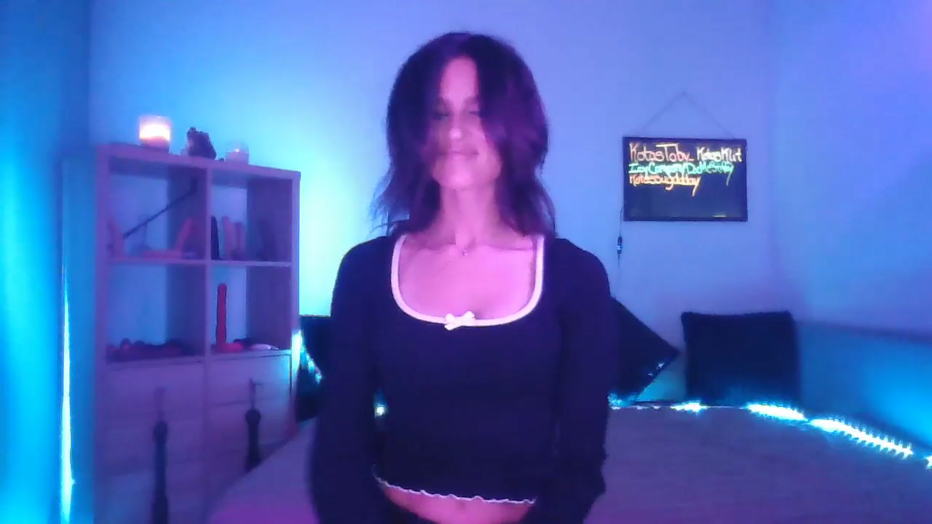 Gallery image thumbnail from DakotaCox's myfreecams stream on, 05/02/2025, 02:55 image 12 of 20
