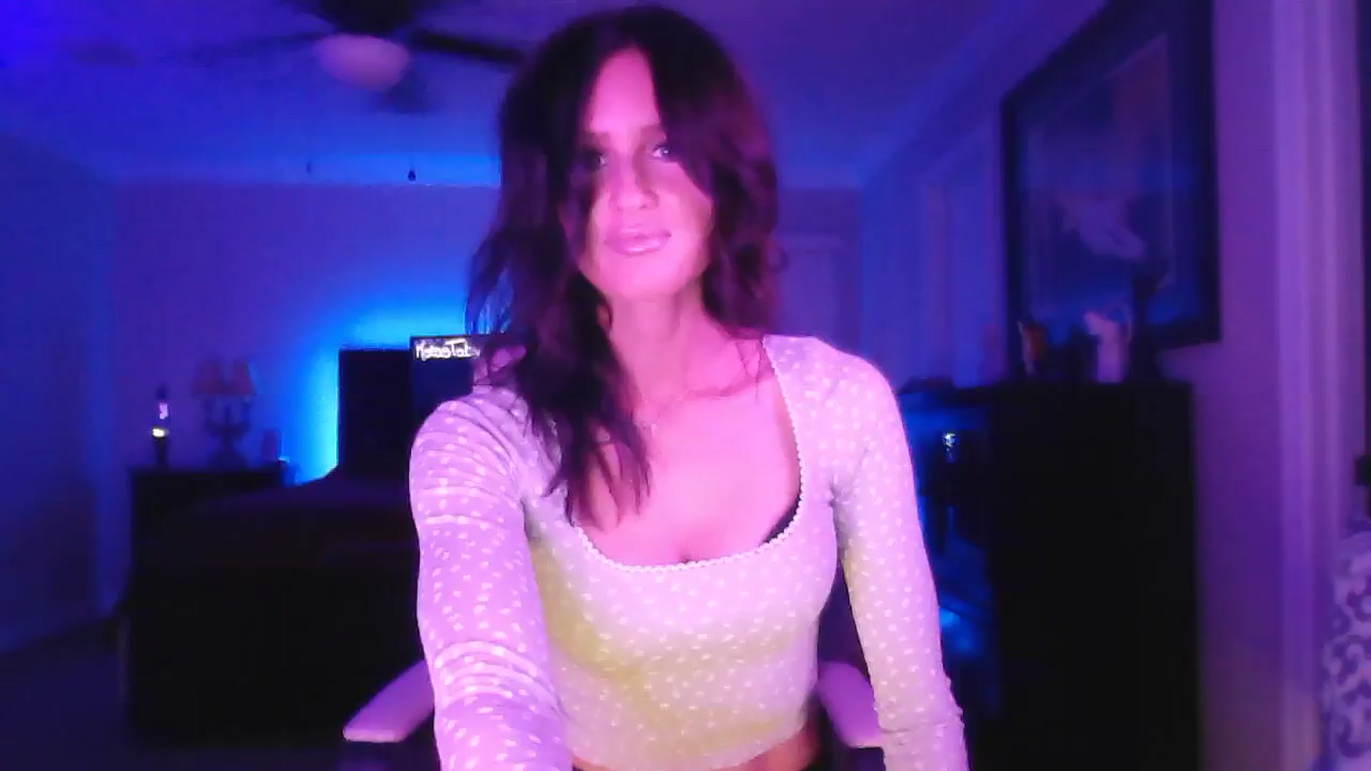 Gallery image thumbnail from DakotaCox's myfreecams stream on, 09/22/2025, 03:14 image 5 of 20