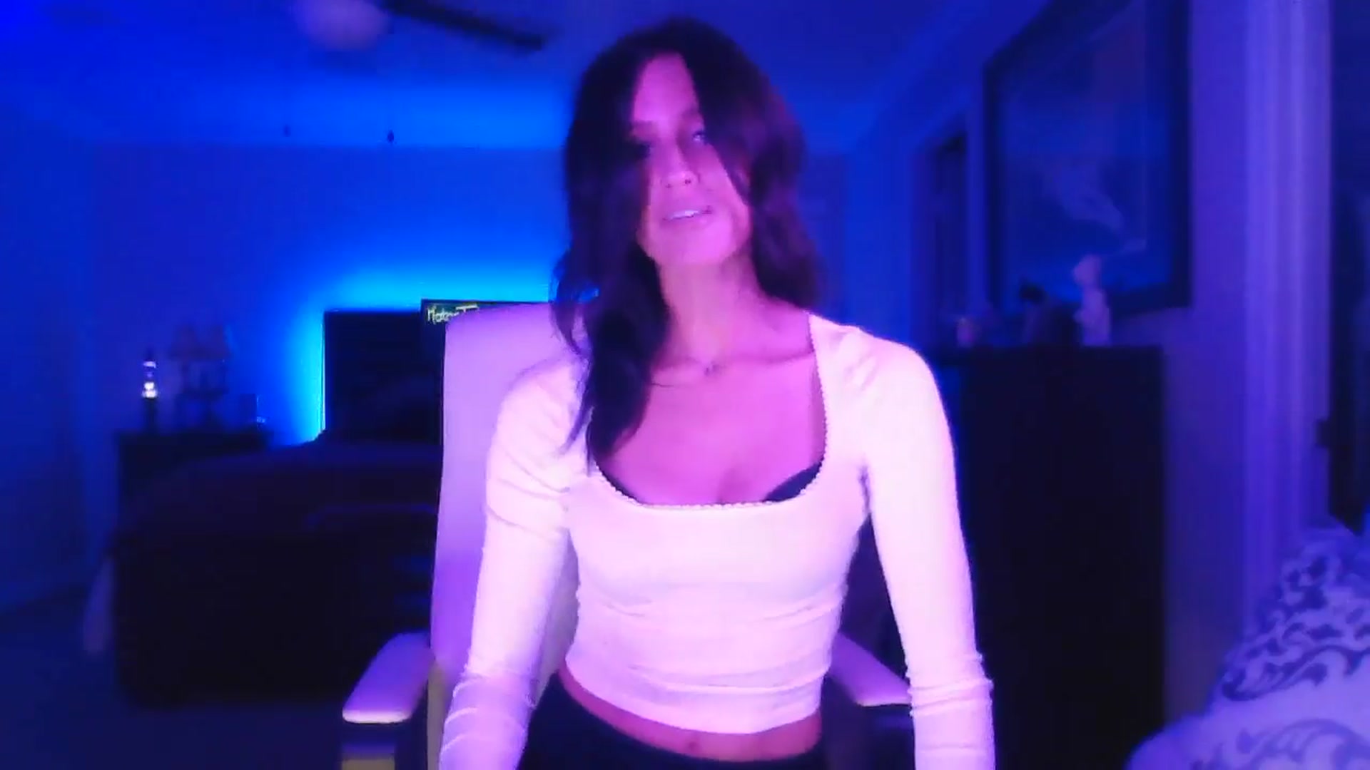 Gallery image thumbnail from DakotaCox's myfreecams stream on, 10/18/2025, 04:11 image 16 of 20