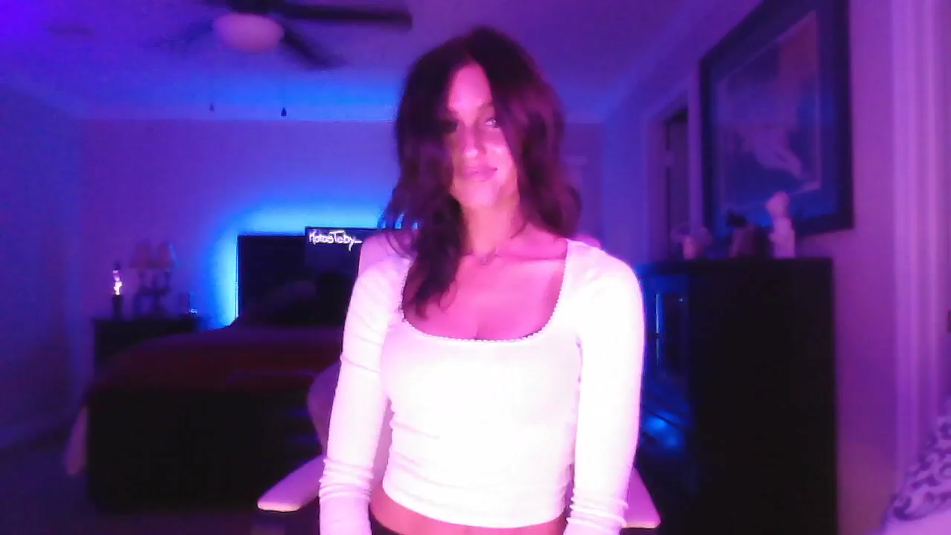 Gallery image thumbnail from DakotaCox's myfreecams stream on, 10/18/2025, 04:11 image 2 of 20