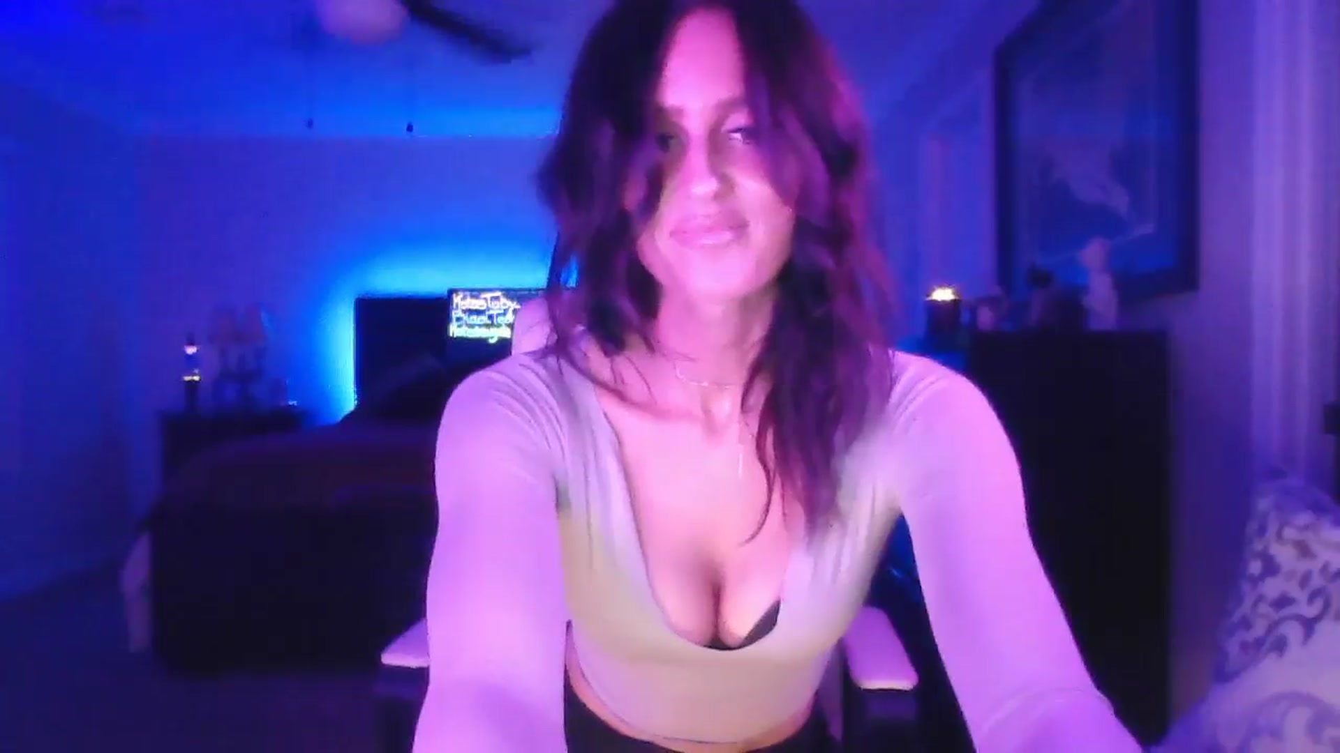 Gallery image thumbnail from DakotaCox's myfreecams stream on, 10/24/2025, 01:51 image 12 of 20