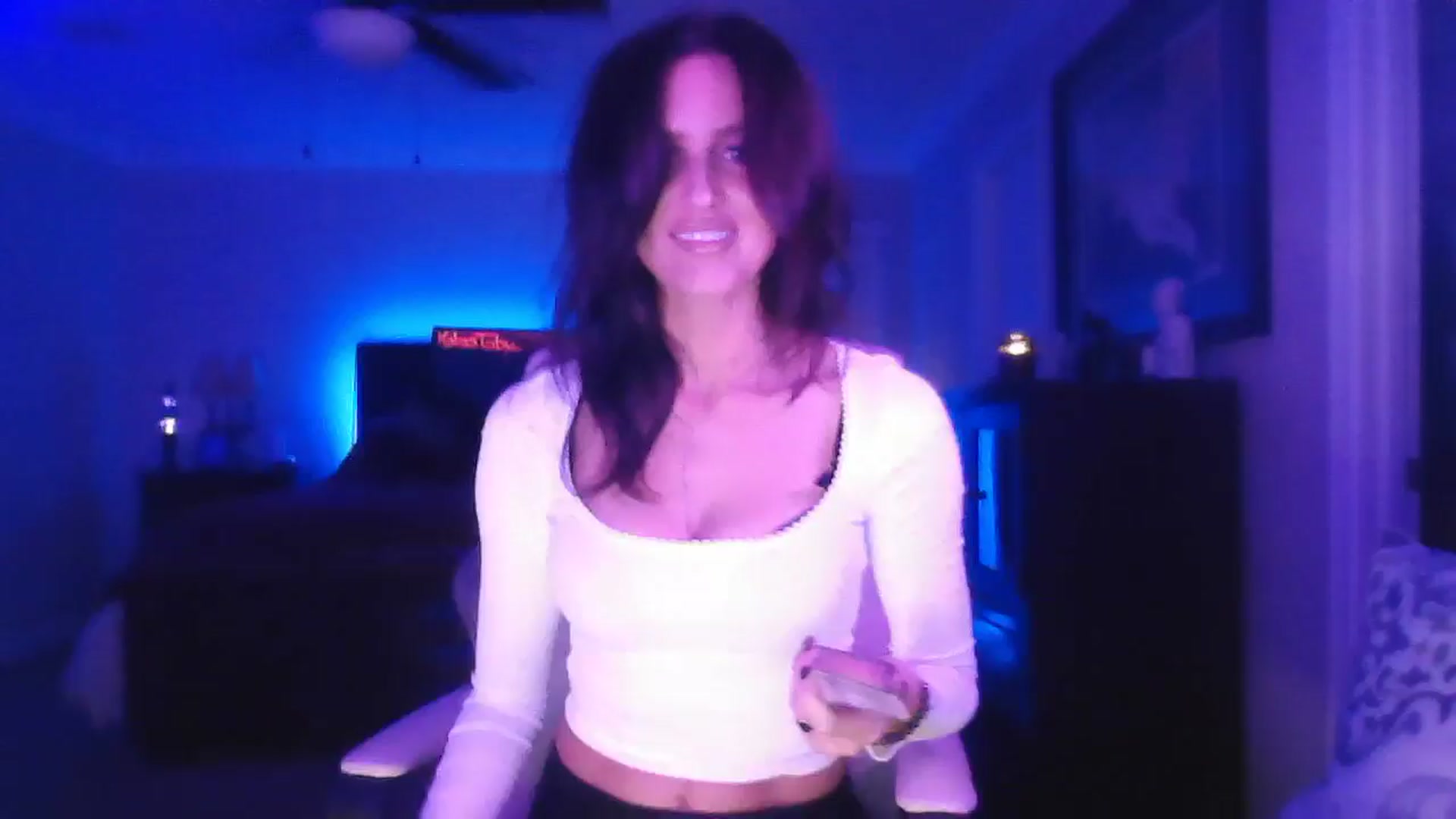 Gallery image thumbnail from DakotaCox's myfreecams stream on, 11/09/2025, 05:21 image 1 of 20