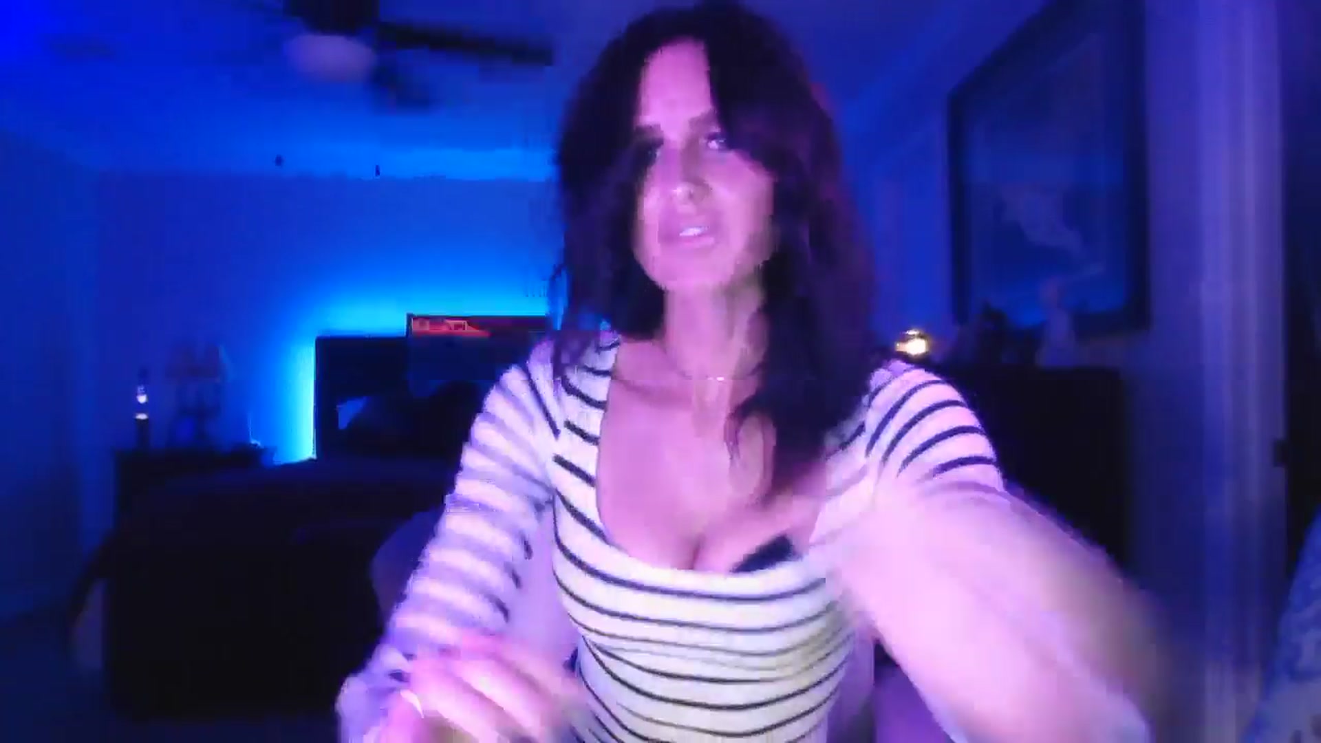 Gallery image thumbnail from DakotaCox's myfreecams stream on, 11/15/2025, 03:46 image 4 of 20