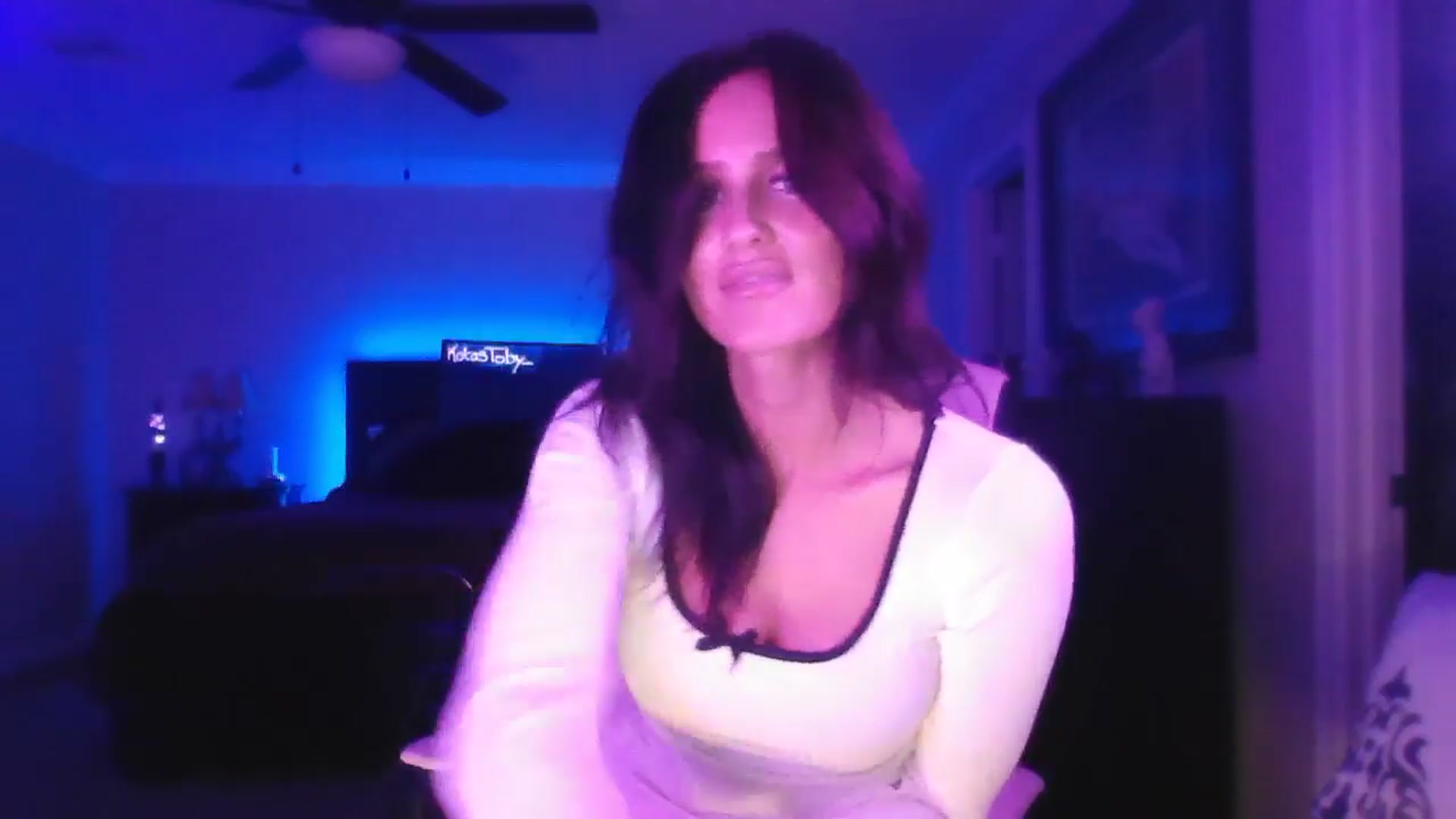 Gallery image thumbnail from DakotaCox's myfreecams stream on, 12/07/2025, 04:46 image 5 of 20
