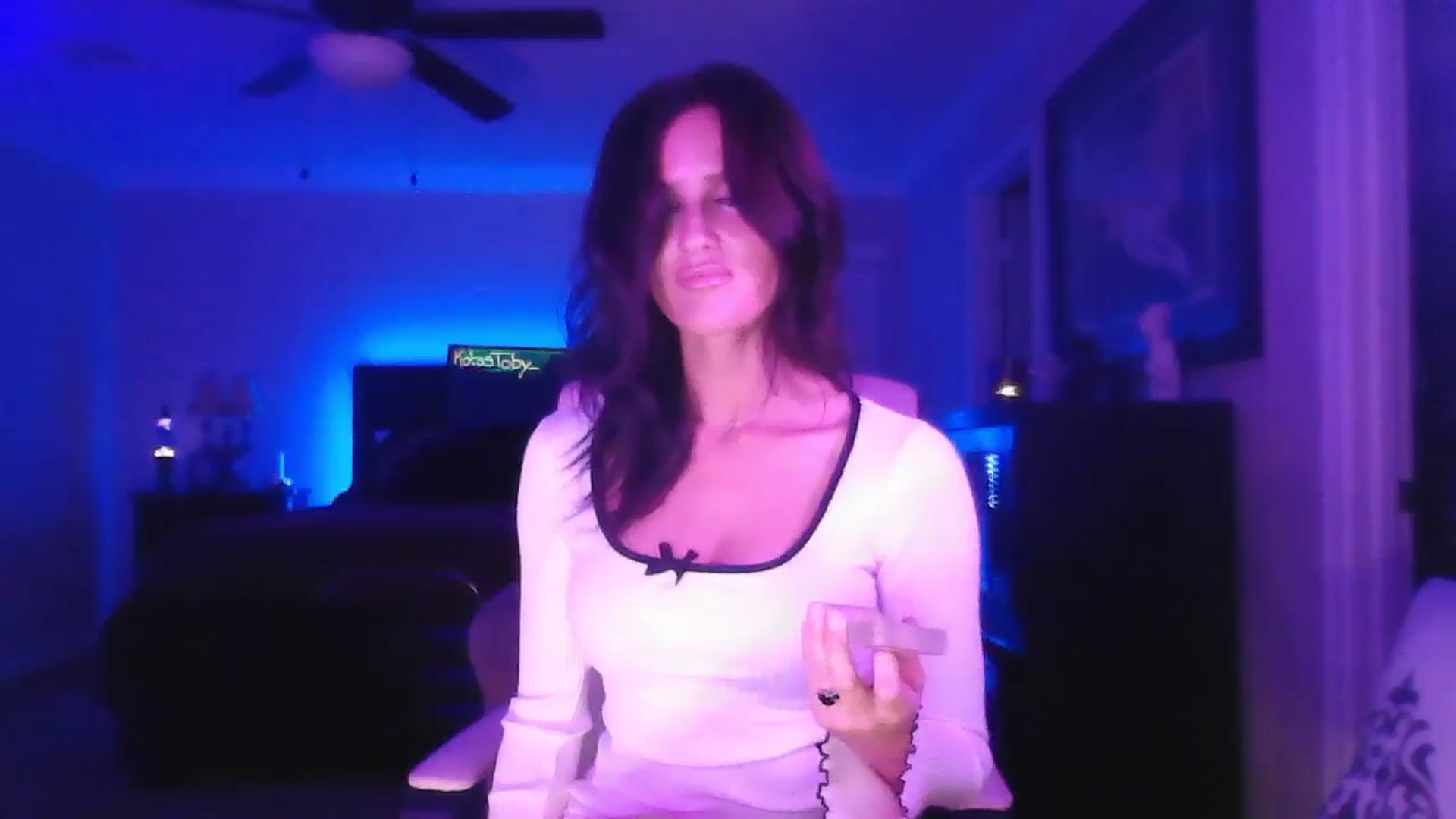Gallery image thumbnail from DakotaCox's myfreecams stream on, 12/07/2025, 04:46 image 13 of 20
