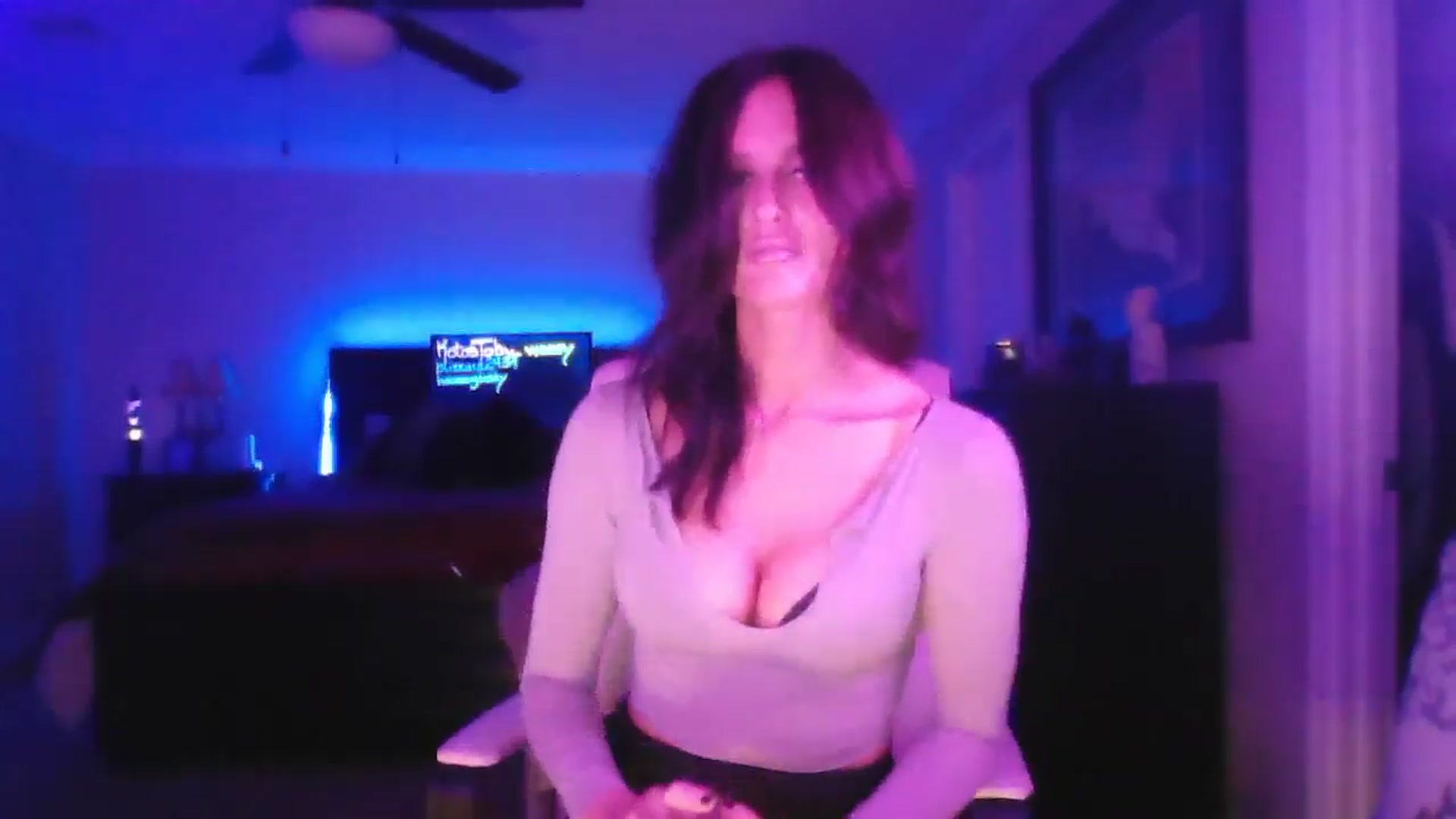 Gallery image thumbnail from DakotaCox's myfreecams stream on, 01/11/2026, 03:51 image 5 of 20