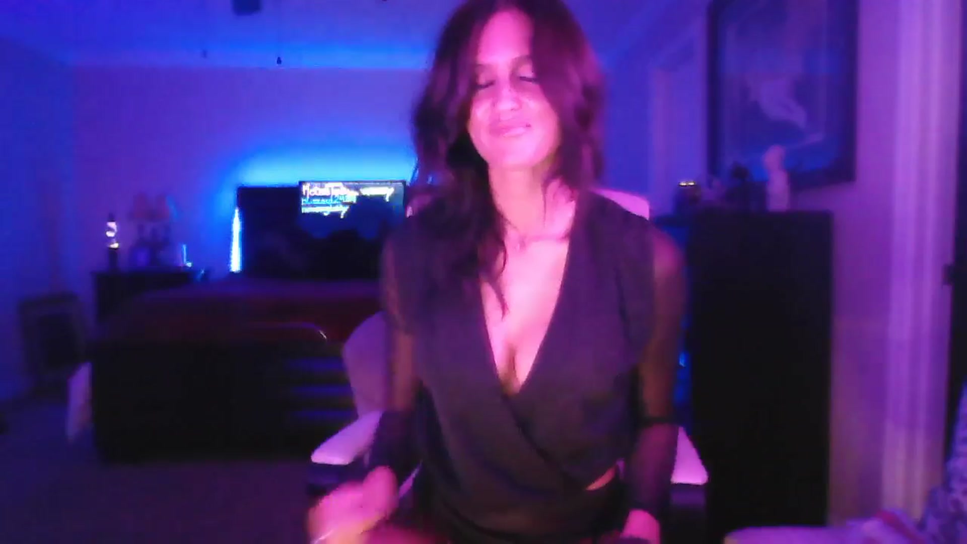 Gallery image thumbnail from DakotaCox's myfreecams stream on, 01/25/2026, 05:03 image 4 of 20