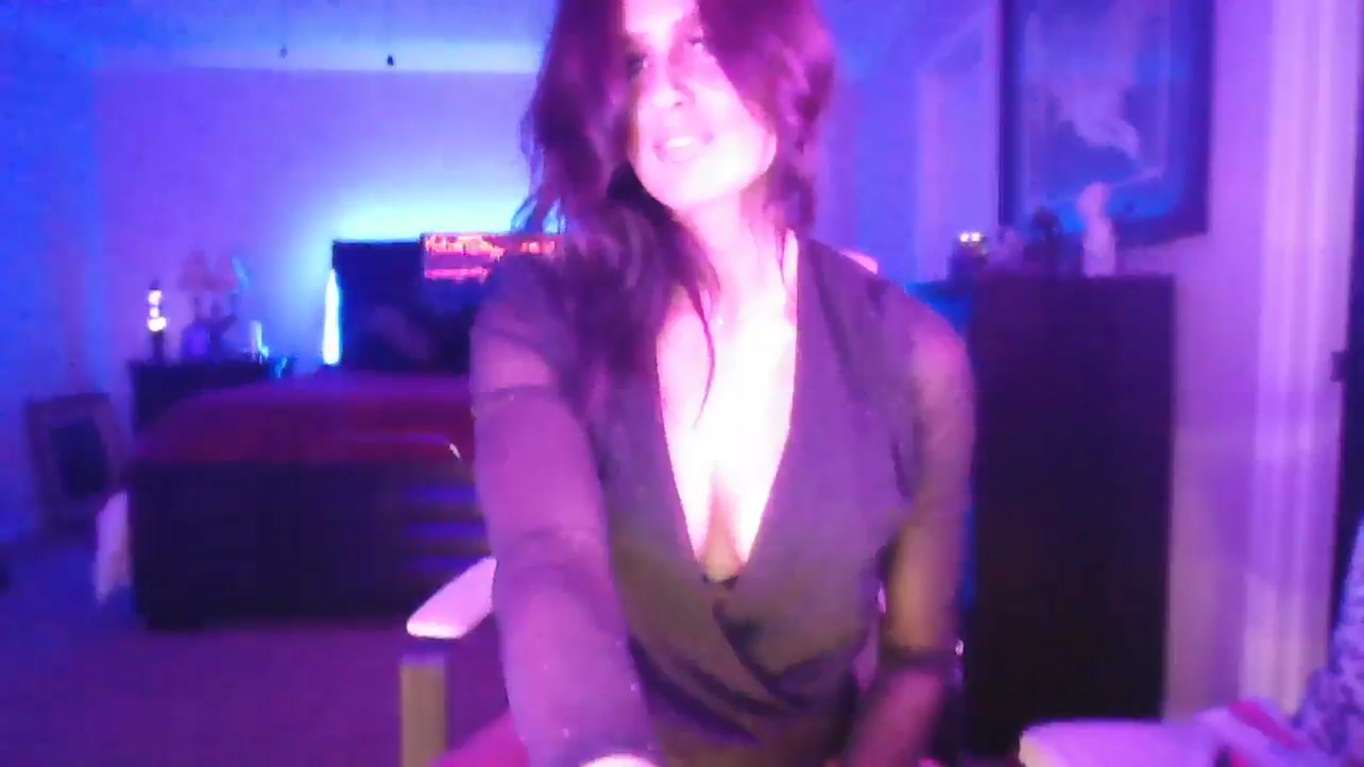 Gallery image thumbnail from DakotaCox's myfreecams stream on, 01/25/2026, 05:03 image 17 of 20