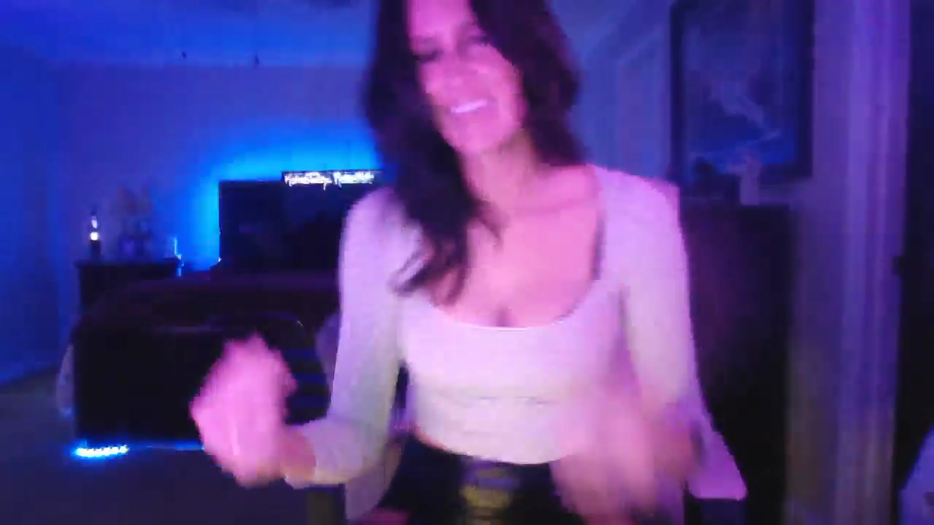 Gallery image thumbnail from DakotaCox's myfreecams stream on, 04/17/2026, 01:23 image 3 of 20