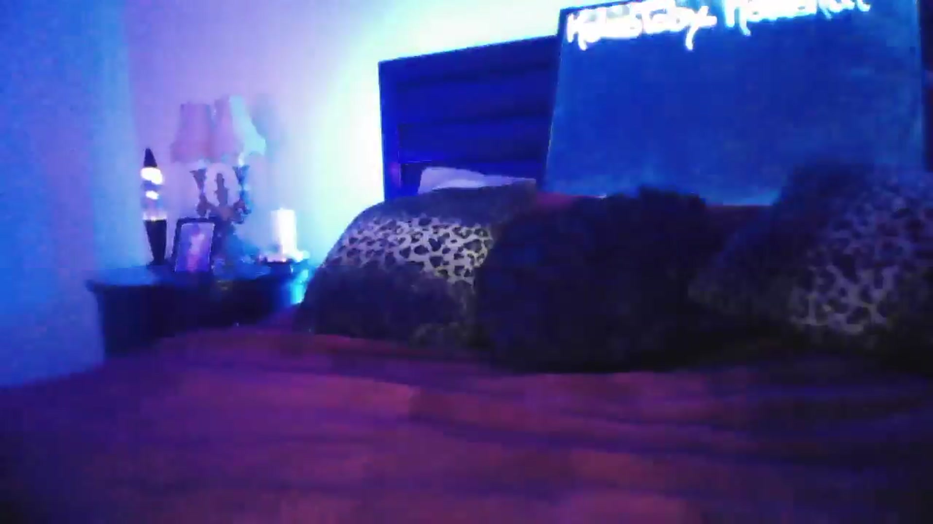 Gallery image thumbnail from DakotaCox's myfreecams stream on, 04/21/2026, 02:20 image 2 of 20