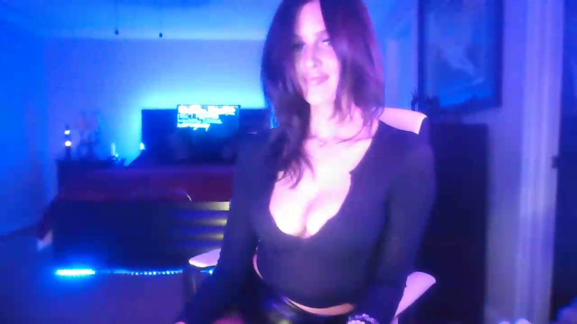 Gallery image thumbnail from DakotaCox's myfreecams stream on, 05/15/2026, 03:04 image 7 of 20