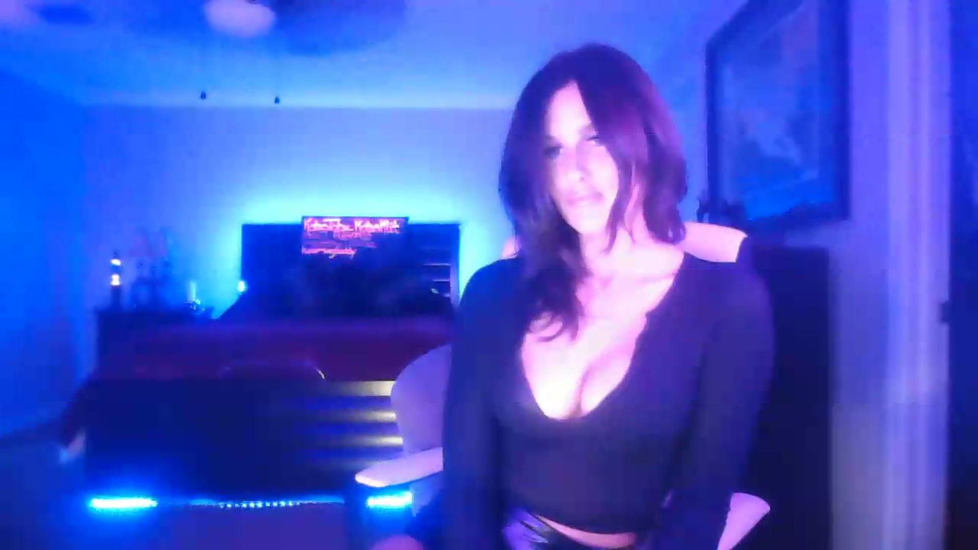 Gallery image thumbnail from DakotaCox's myfreecams stream on, 05/15/2026, 03:04 image 2 of 20