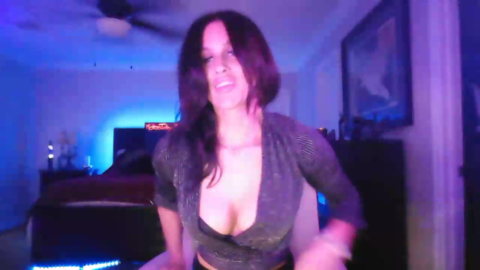 Gallery image thumbnail from DakotaCox's myfreecams stream on, 06/07/2026, 01:11 image 15 of 20