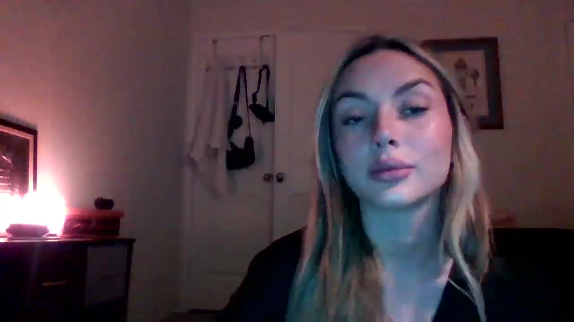 Gallery image thumbnail from Dakotadaniel's myfreecams stream on, 10/17/2024, 04:20 image 18 of 20