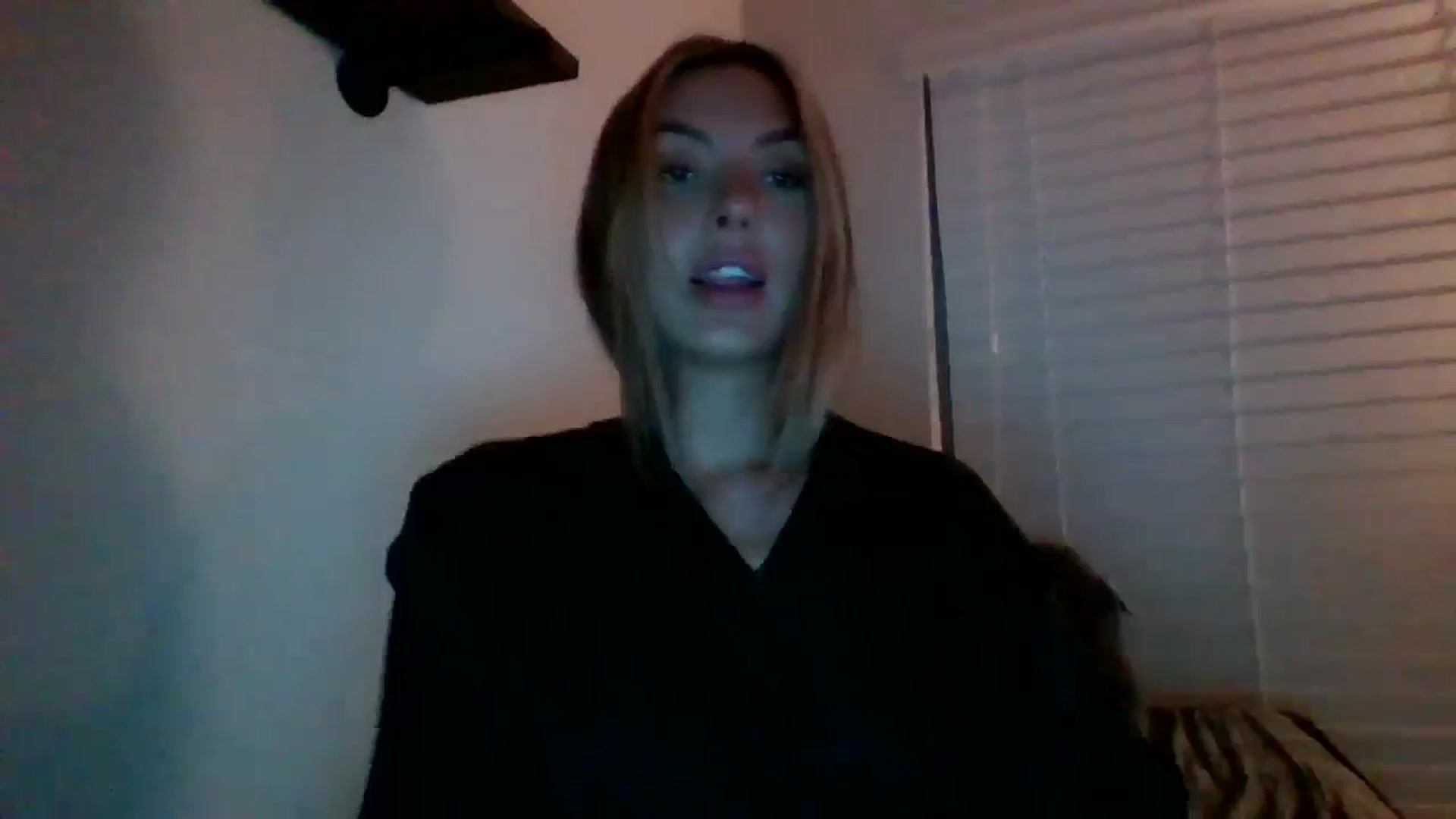 Gallery image thumbnail from Dakotadaniel's myfreecams stream on, 10/18/2024, 03:34 image 5 of 20