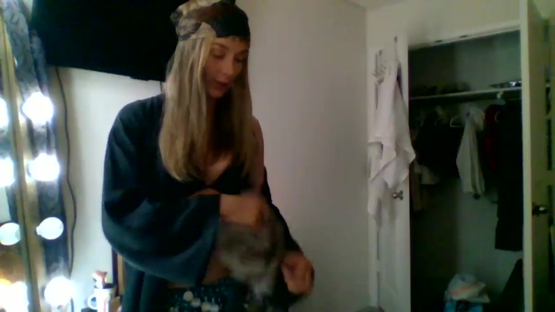 Gallery image thumbnail from Dakotadaniel's myfreecams stream on, 10/18/2024, 06:13 image 6 of 20