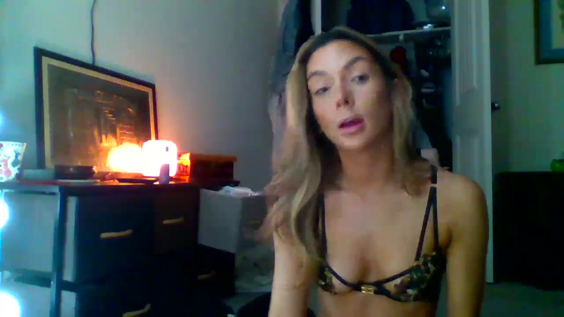 Gallery image thumbnail from Dakotadaniel's myfreecams stream on, 11/06/2024, 01:32 image 13 of 20