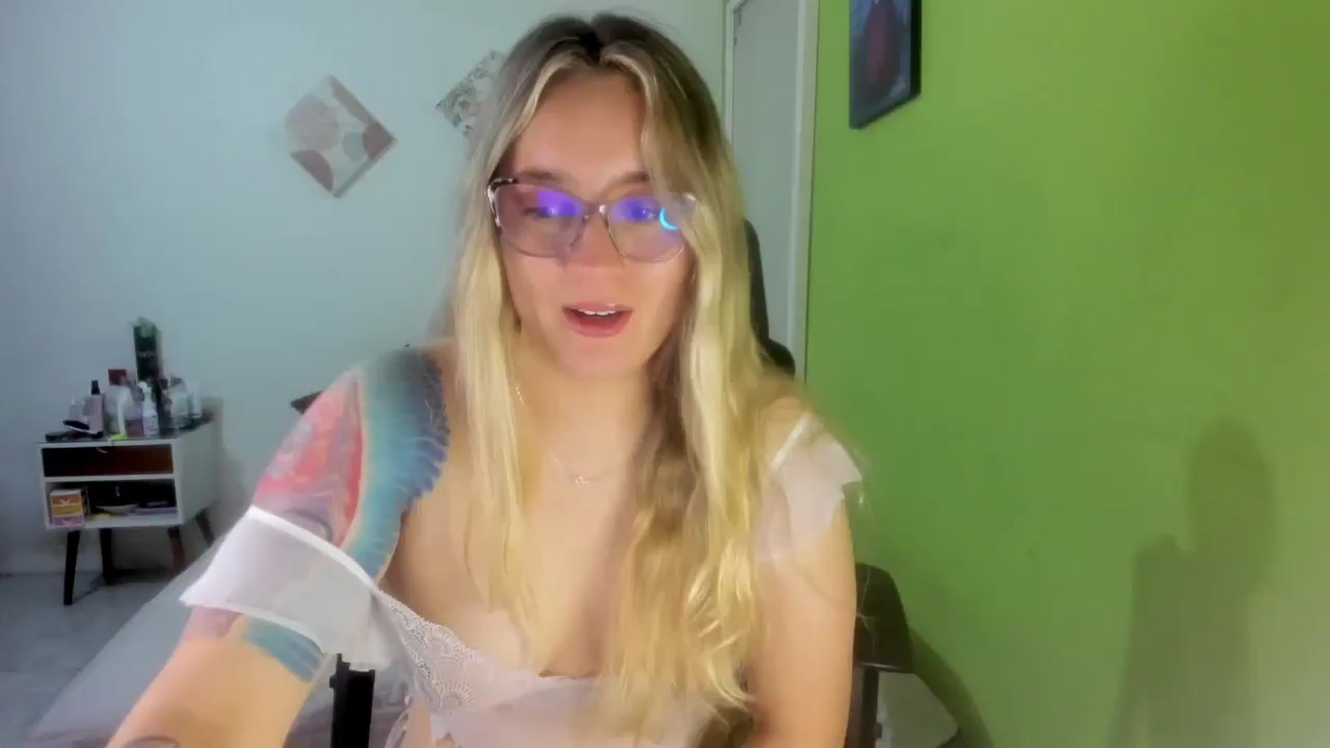 Gallery image thumbnail from Dalila333's myfreecams stream on, 11/03/2025, 11:59 image 1 of 20