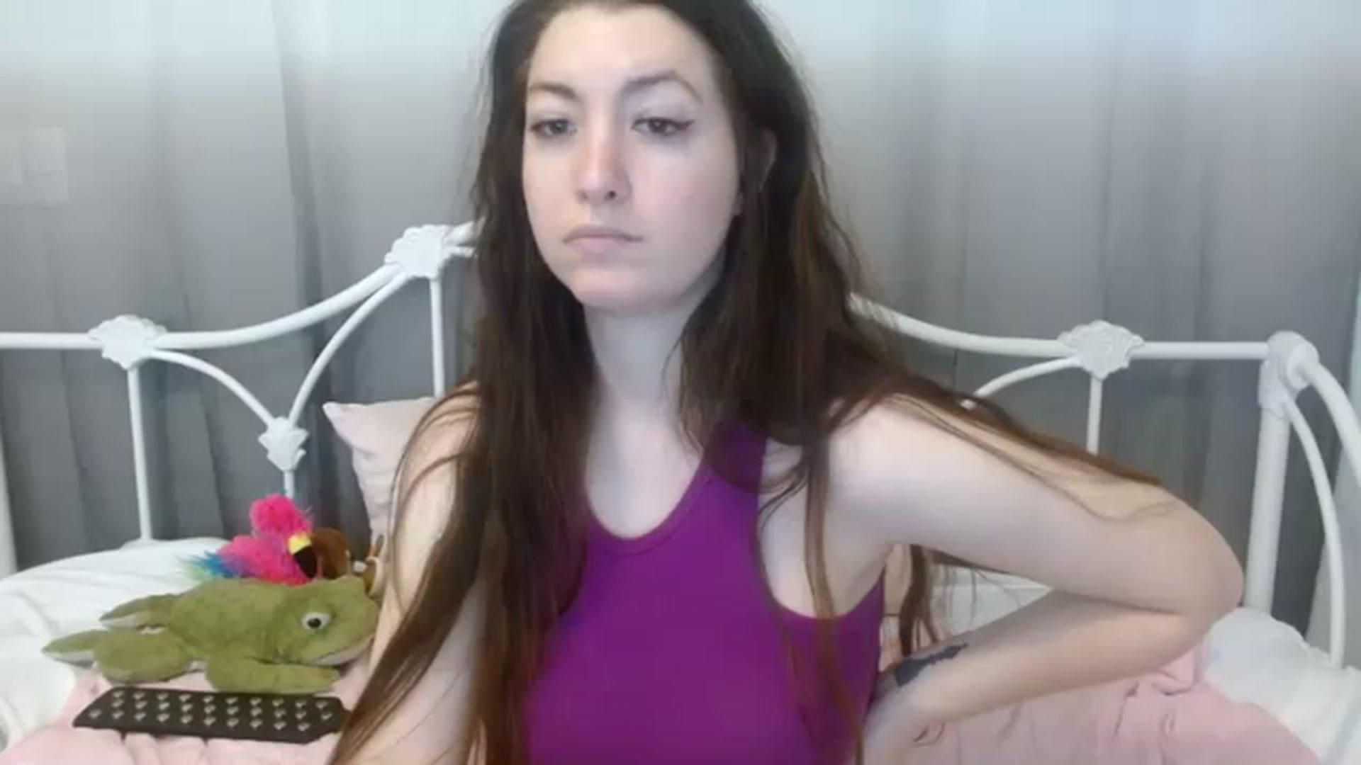 Gallery image thumbnail from DallasOhMy's myfreecams stream on, 12/01/2022, 19:29 image 2 of 20