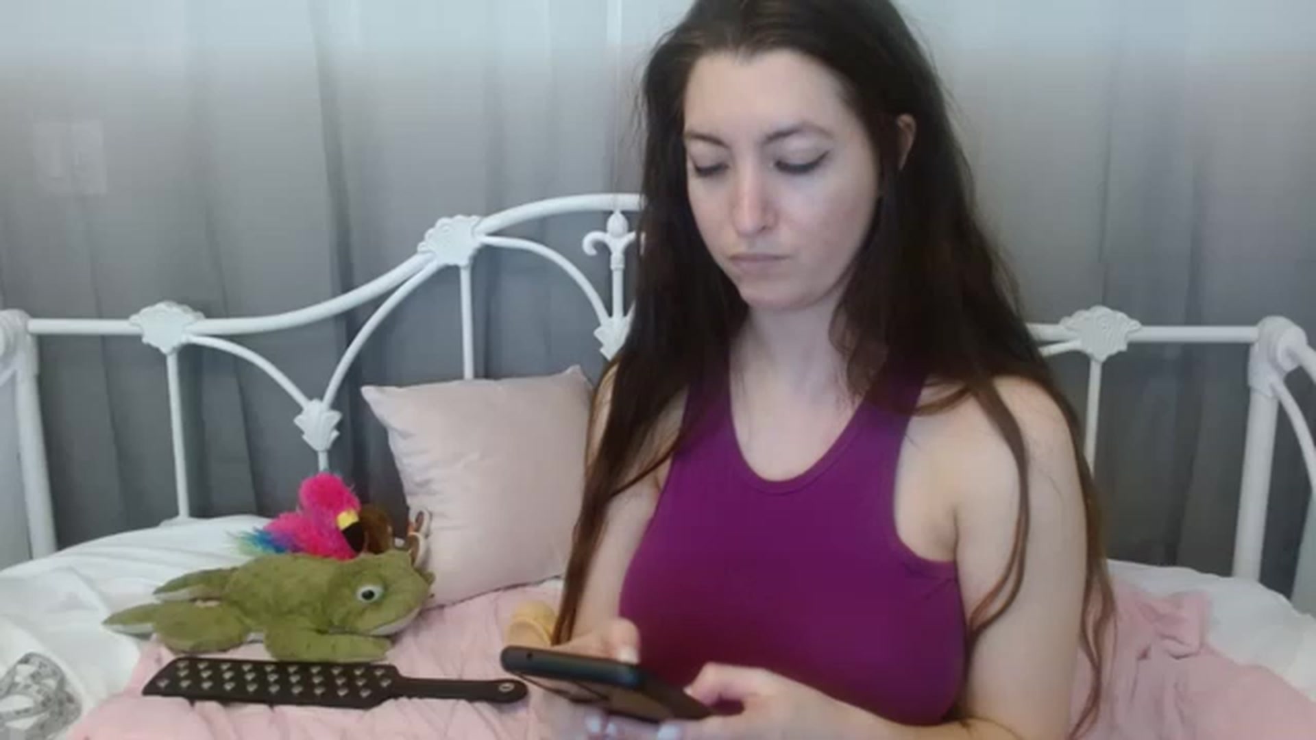 Gallery image thumbnail from DallasOhMy's myfreecams stream on, 12/01/2022, 19:29 image 1 of 20