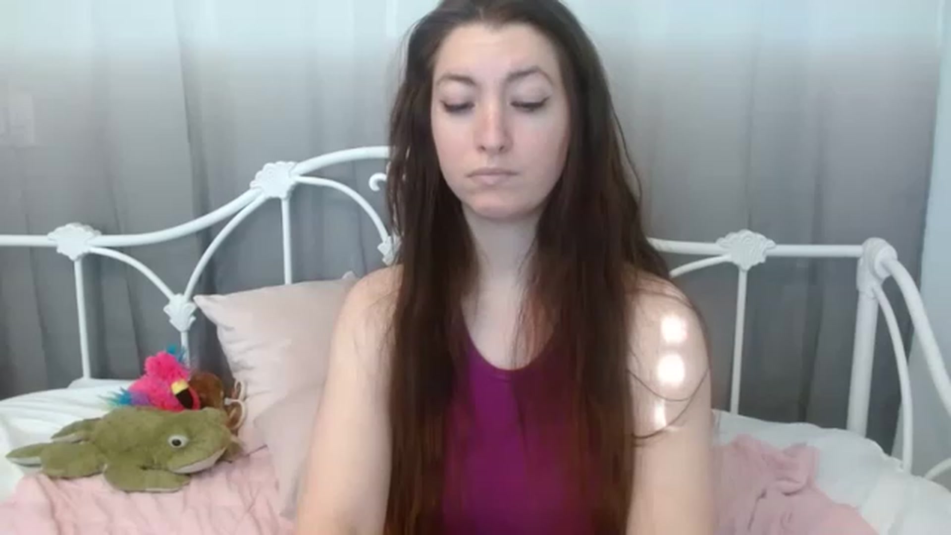 Gallery image thumbnail from DallasOhMy's myfreecams stream on, 12/01/2022, 21:31 image 2 of 20