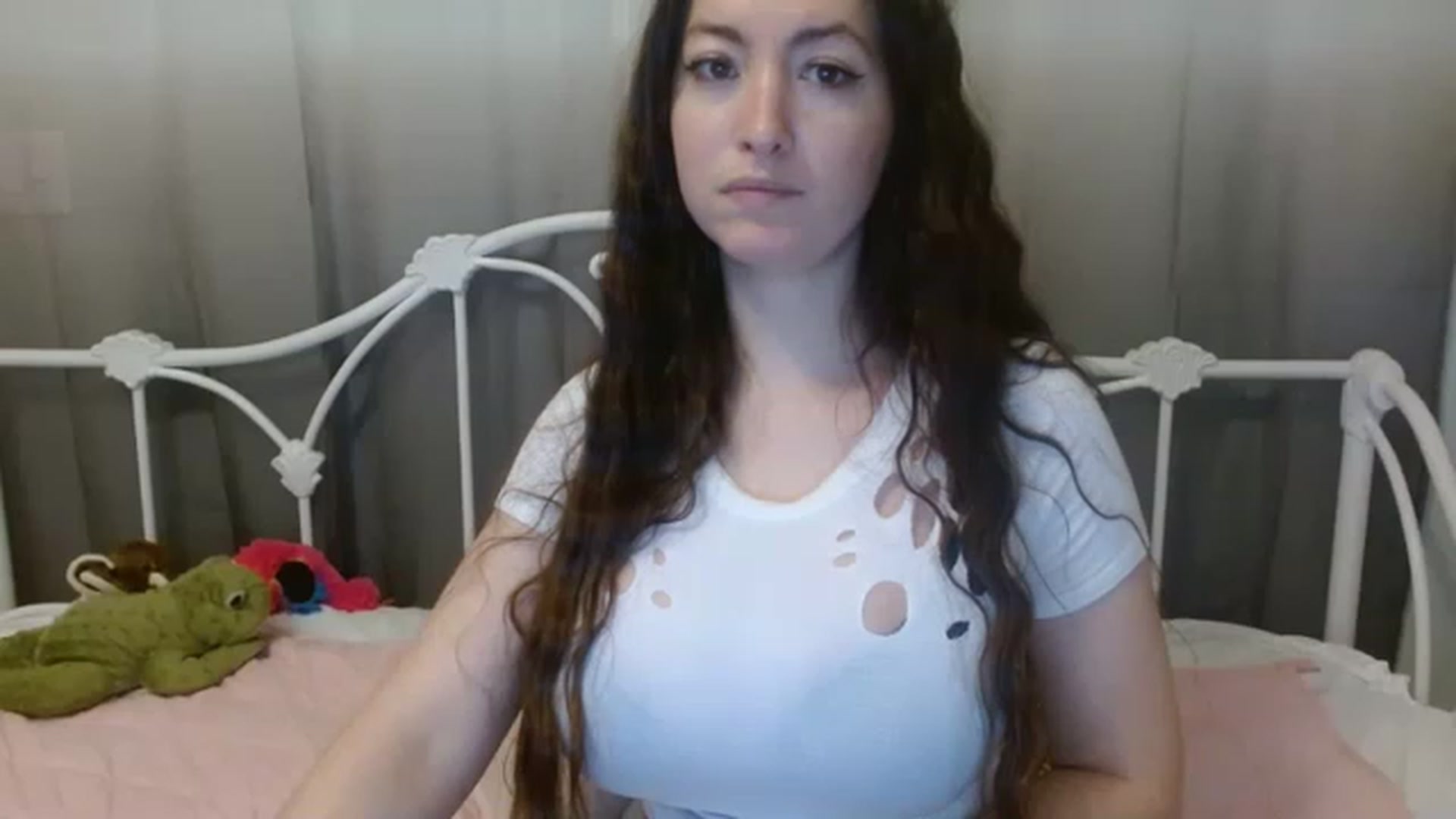 Gallery image thumbnail from DallasOhMy's myfreecams stream on, 12/05/2022, 24:35 image 6 of 20